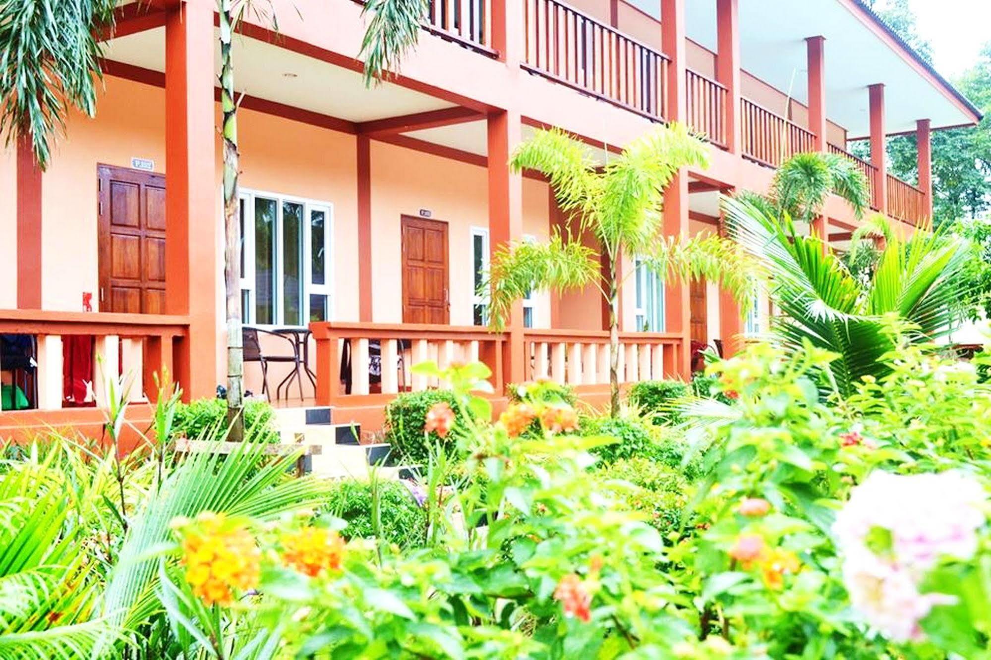 Peaceful , Long - Resort 3*