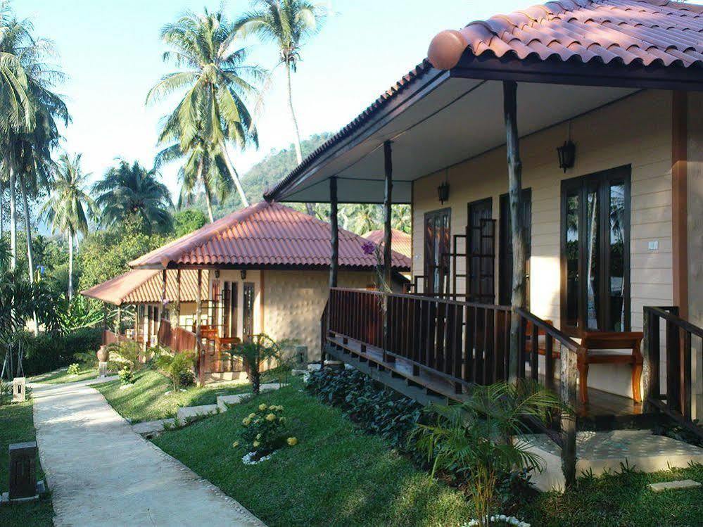 Paradise Resort