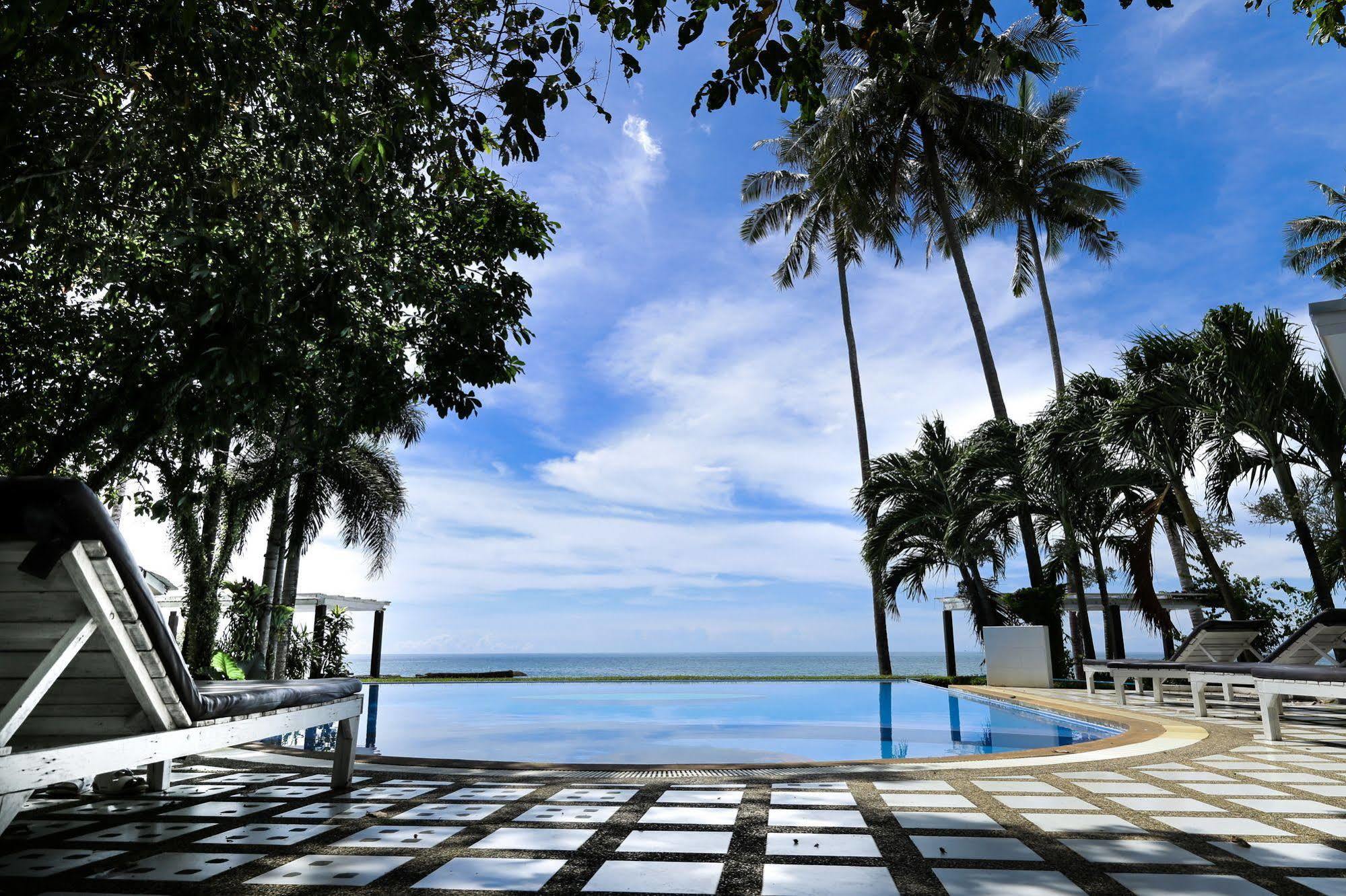 White House Bailan Resort
