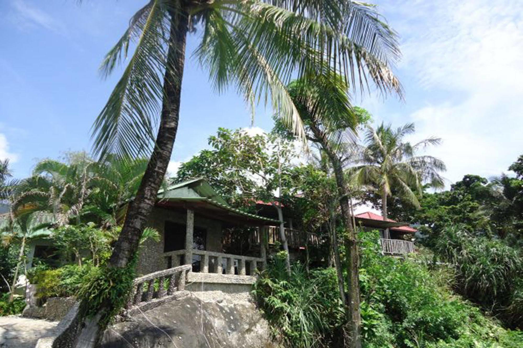 Hostel Hut *