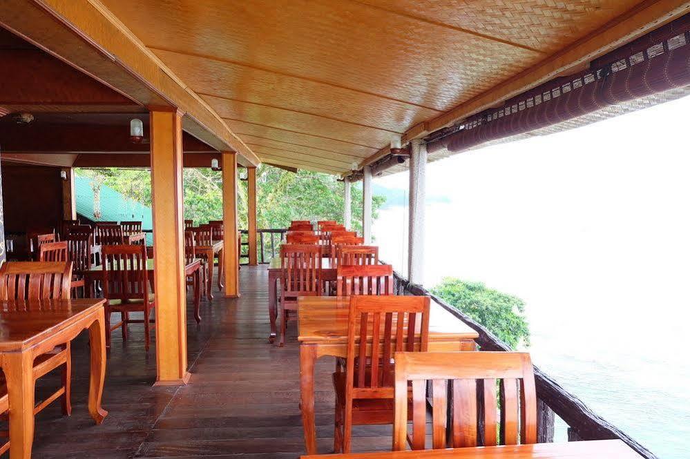 Hostel Hut *