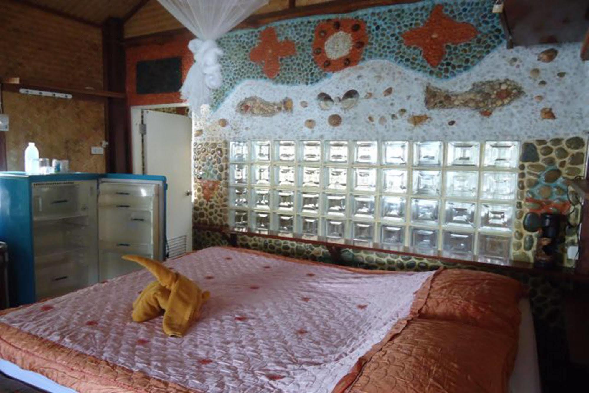 Hut Hostel Koh Chang