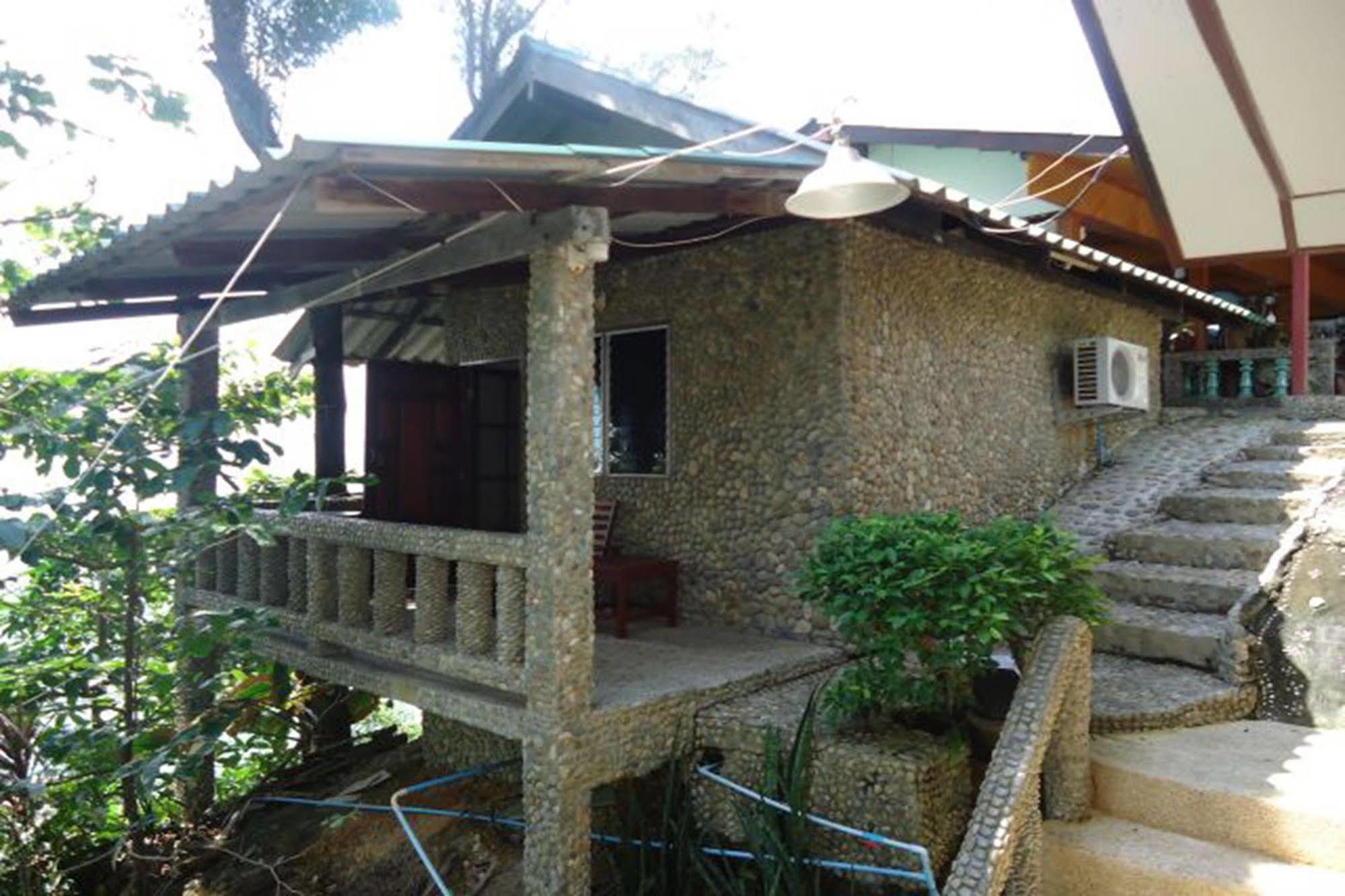 Hostel Hut Koh Chang