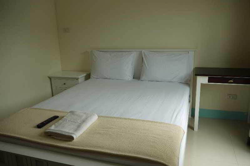 Aparthotel J 2*