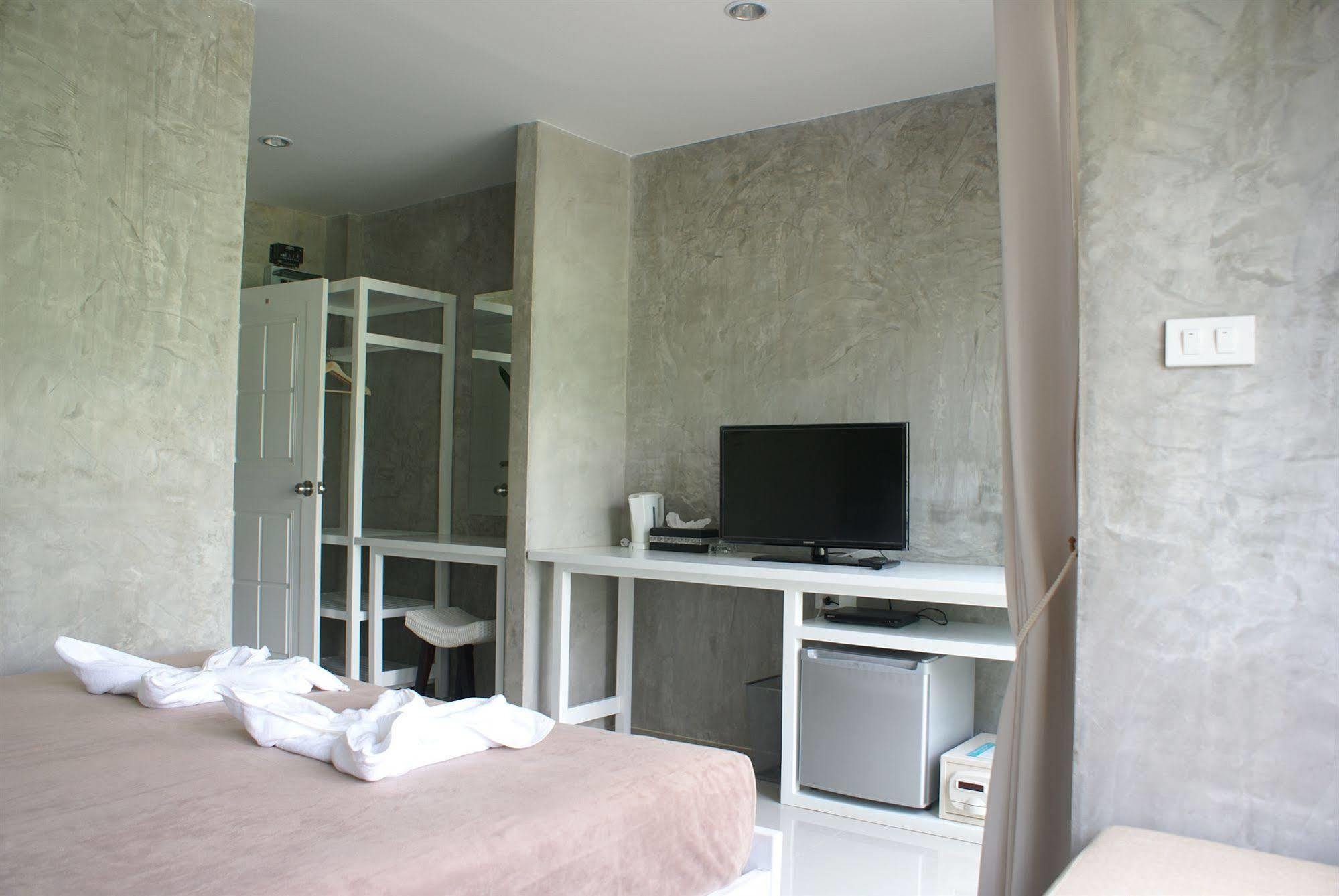Ban'S Avenue Guesthouse 3* Koh Tao