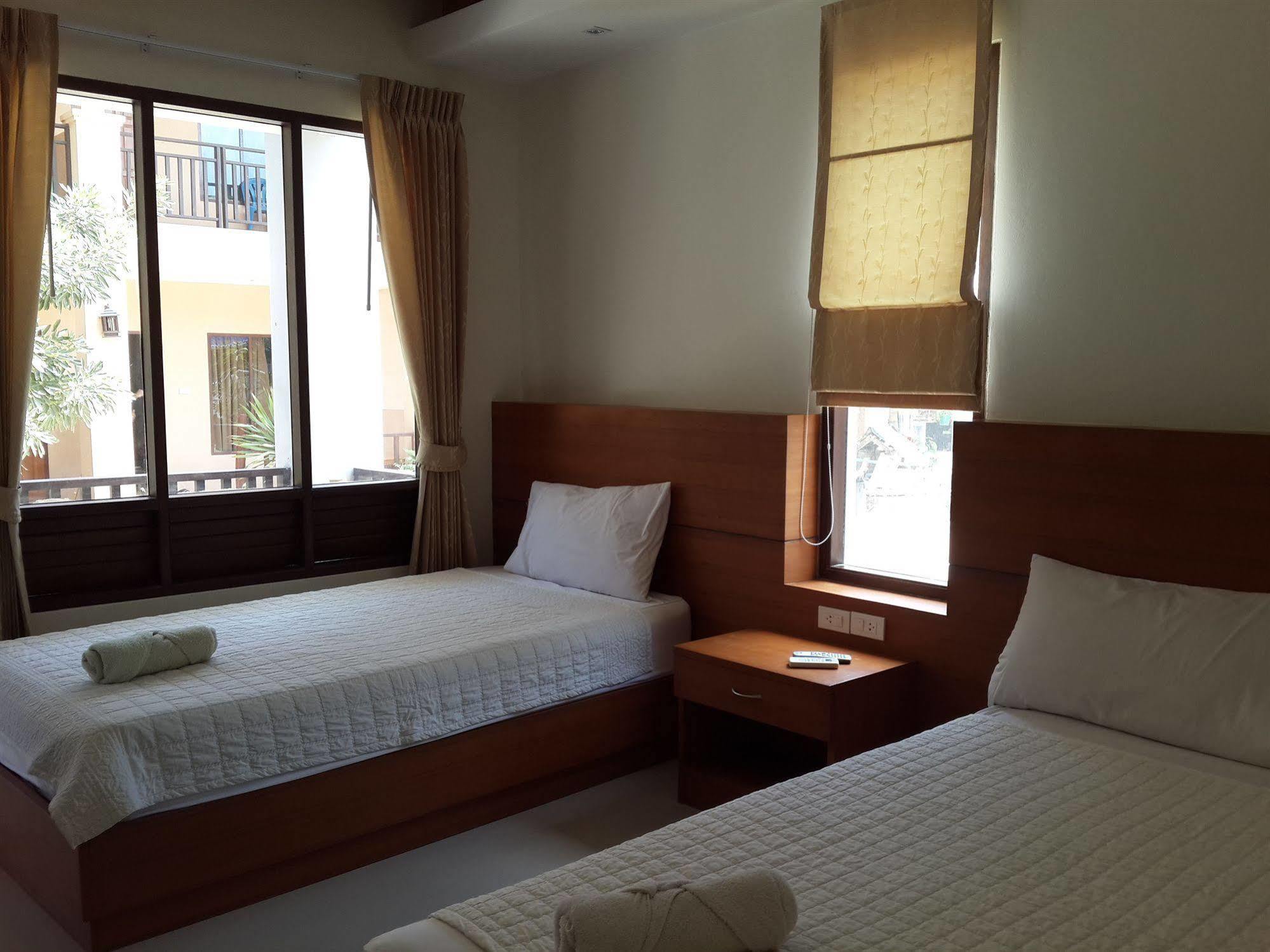 Modern Resort Haad Rin