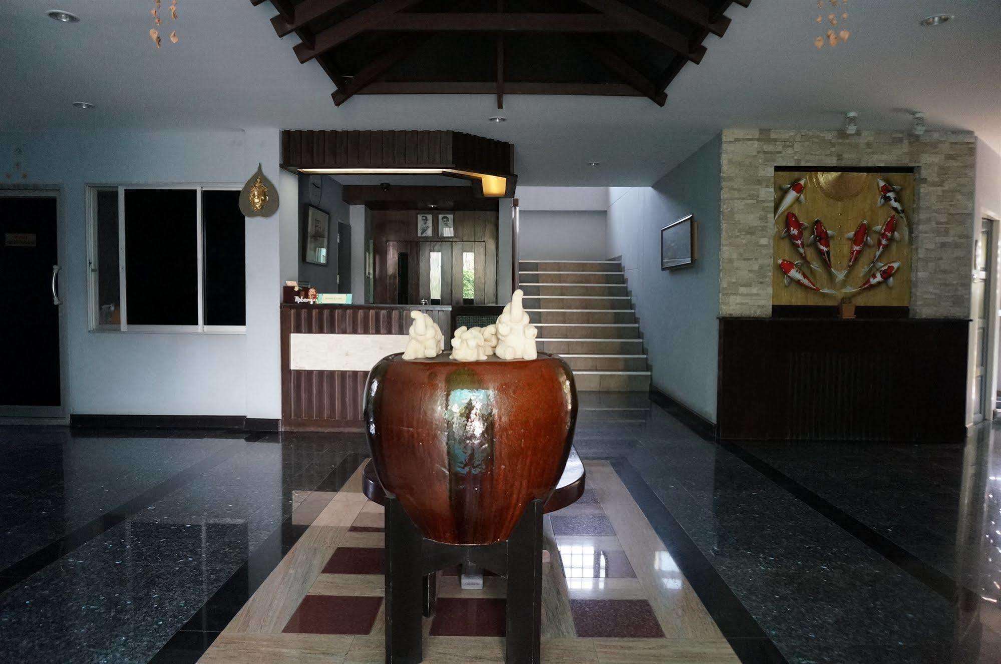 Baan Suksiri Inn 3*
