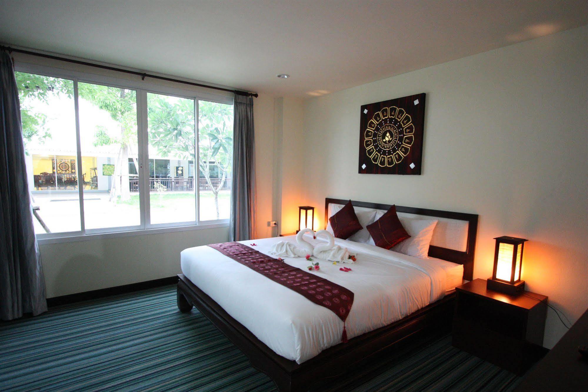 Hotel Chunapa & Chiang Mai