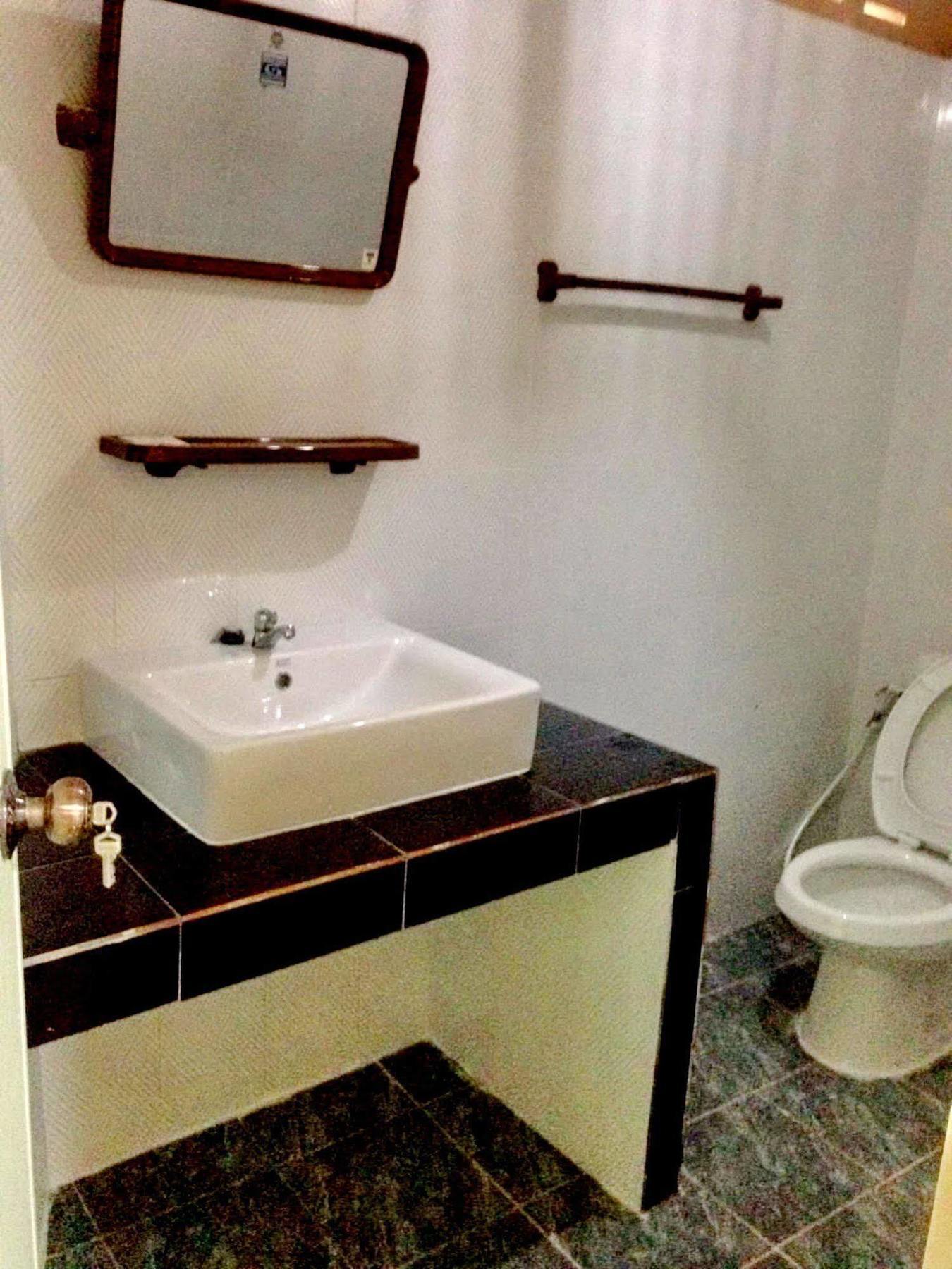 Guest house Tuk Tuk 2*