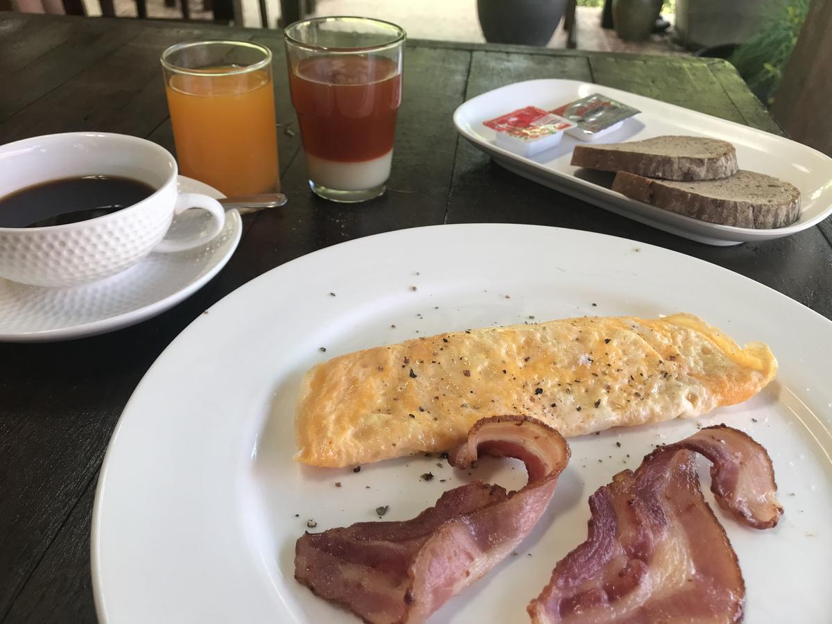Bed & Breakfast Les Fleurs House 2*