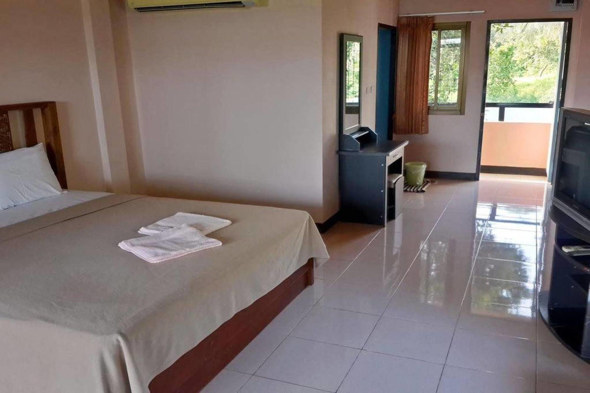 Yousabuy Samui Resort 2*