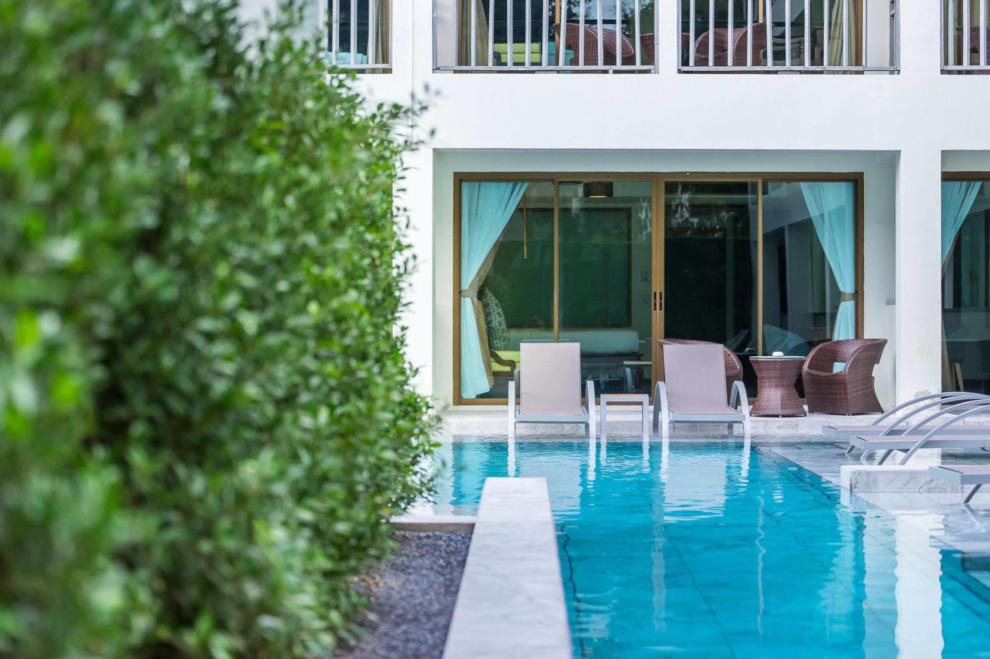 Hive Khaolak Beach (adults Only) Resort 4*