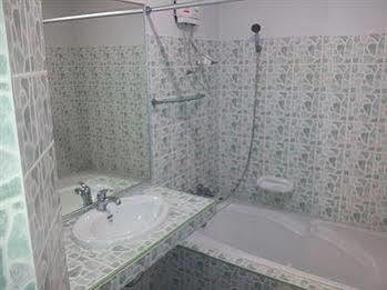 Hacienda Backpackers Hotel 2*