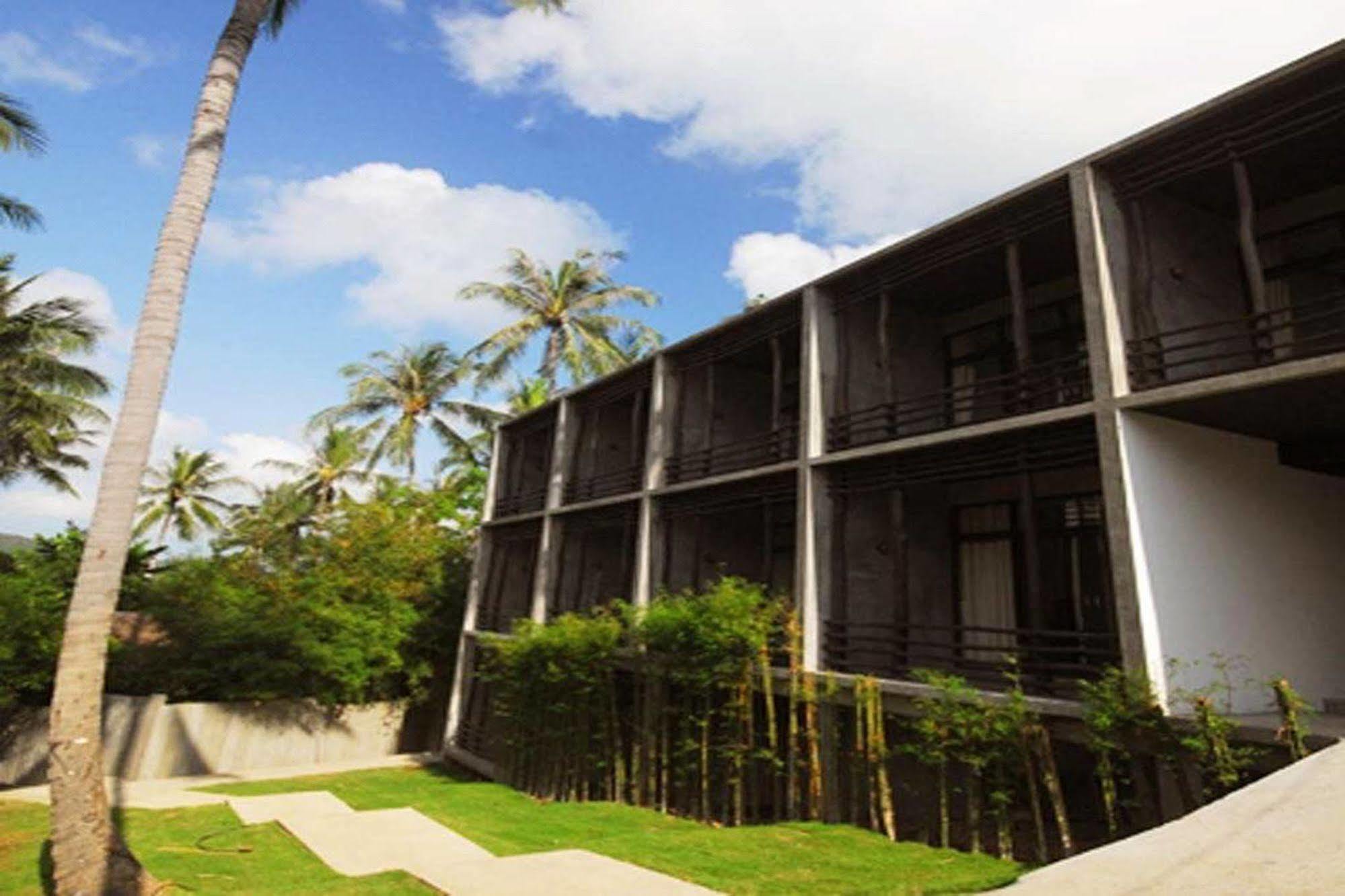 Resort The Sundays Sanctuary &