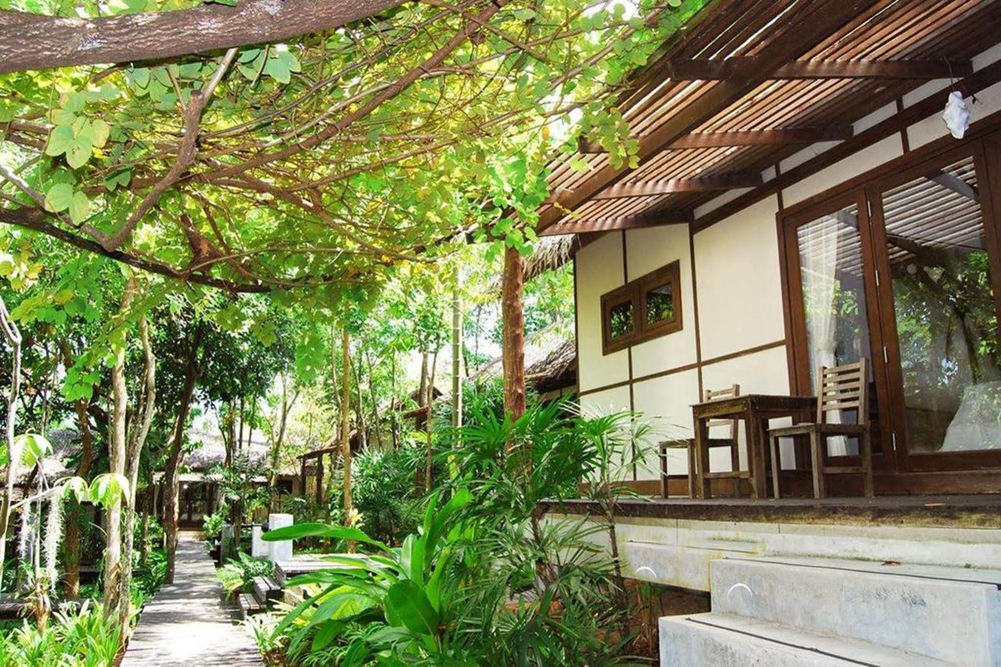 Resort The Sundays Sanctuary &