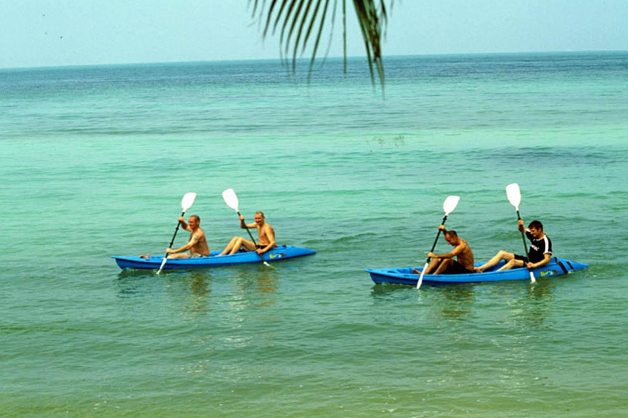Resort Salad - Sha Extra Salad Beach