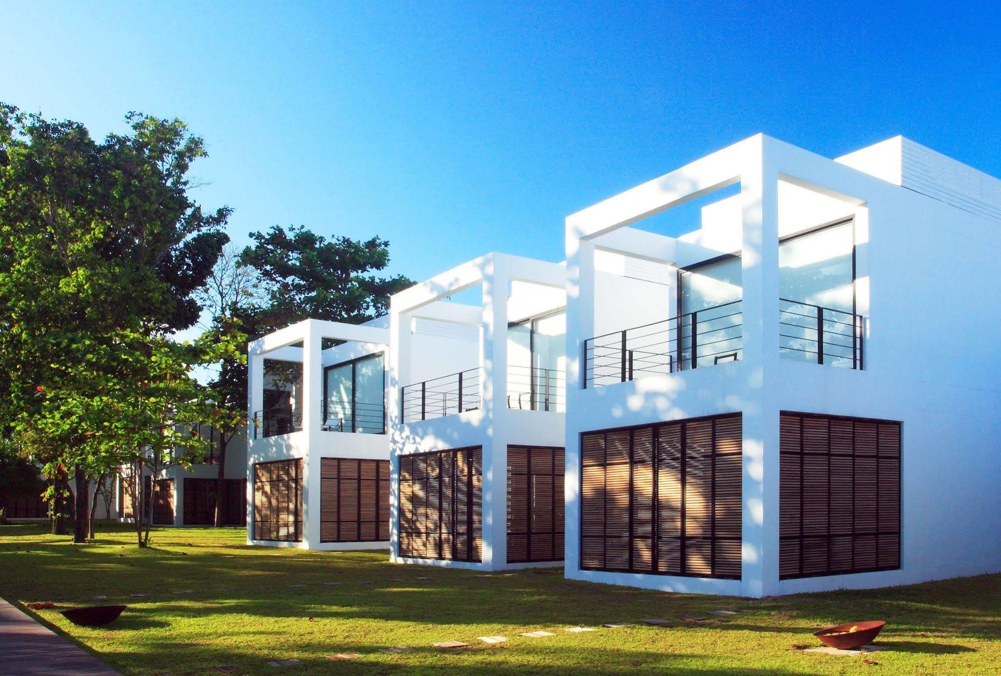 The Library 5*