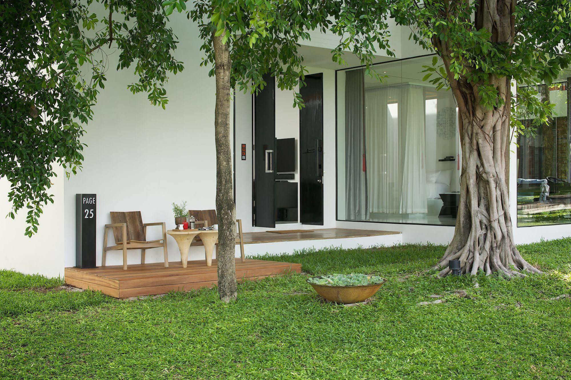 The Library 5*