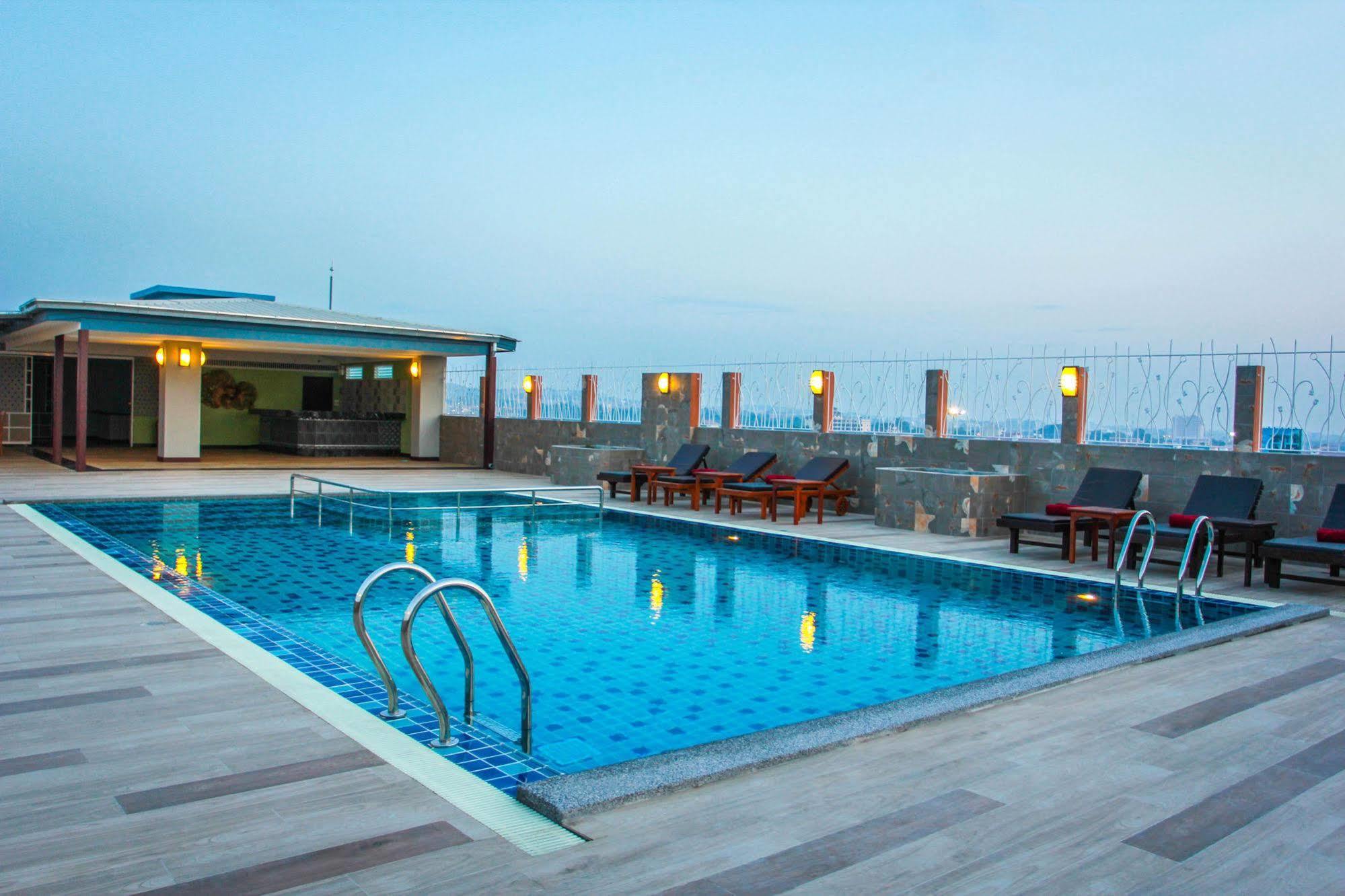 Hotel The Win Pattaya 4*