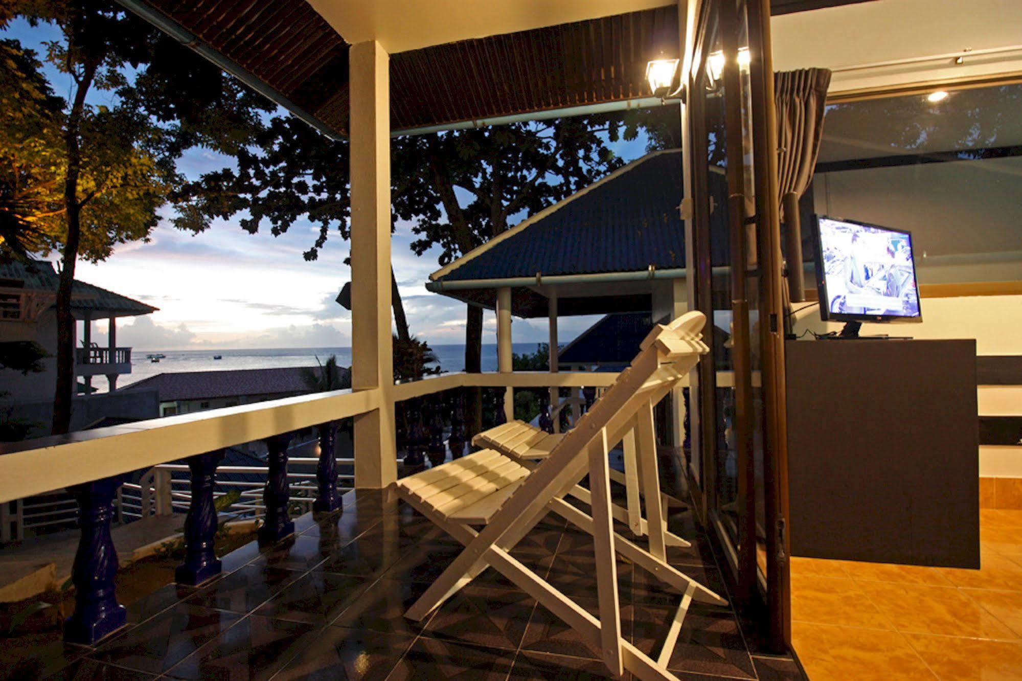 Simple Life Talay & Divers Koh Tao