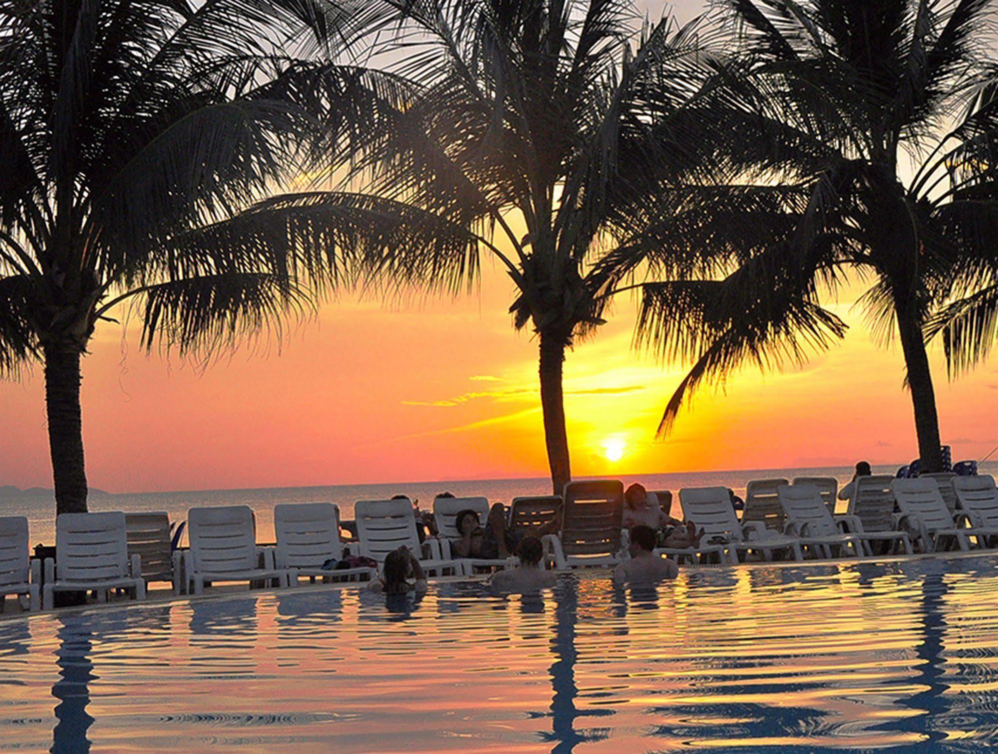 Coral Resort 2*