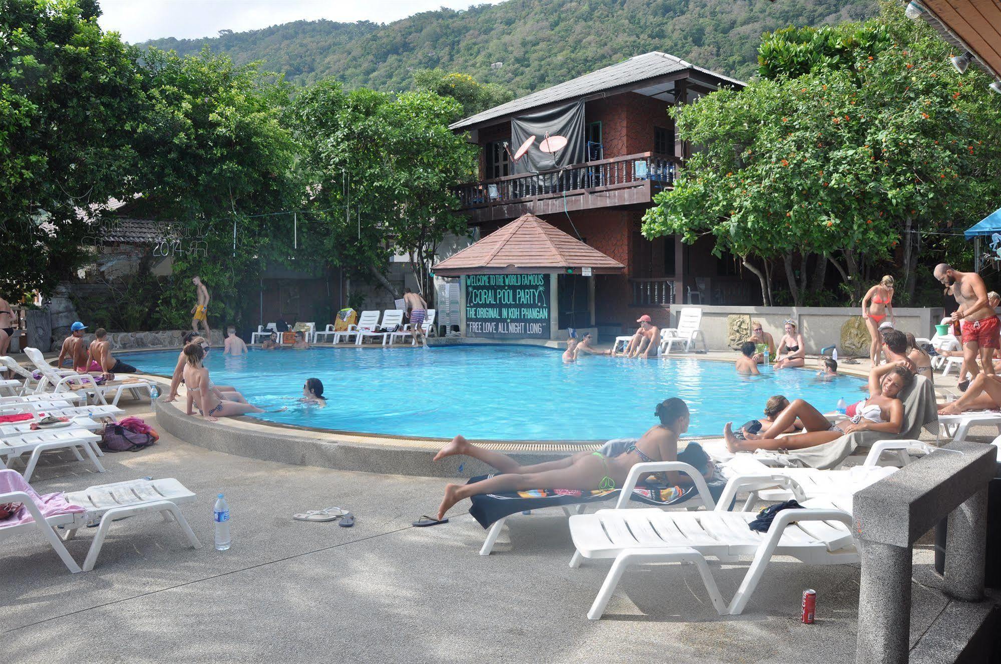 Coral Resort 2*