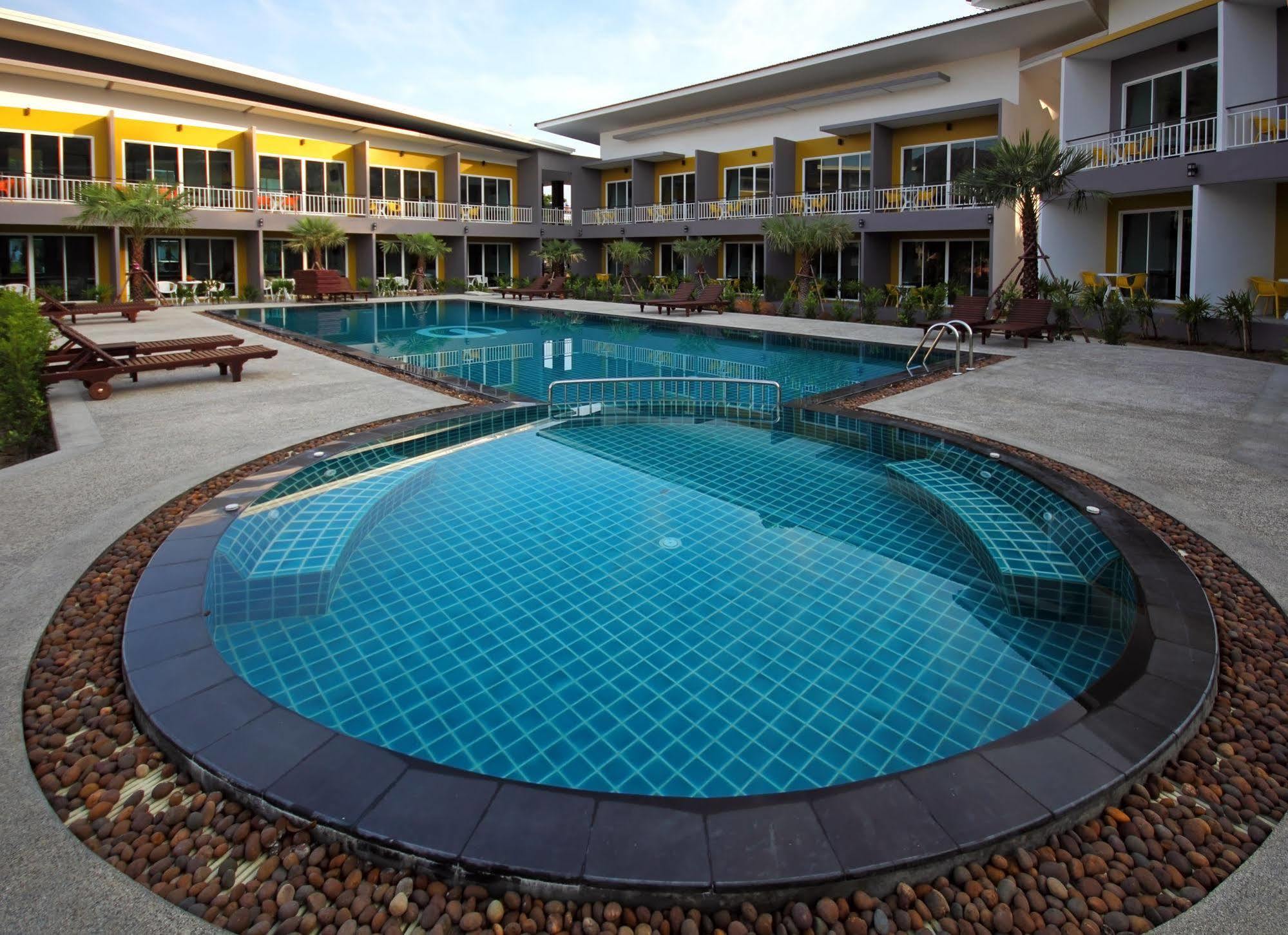 Gypsy Sea View Resort- Island 3*