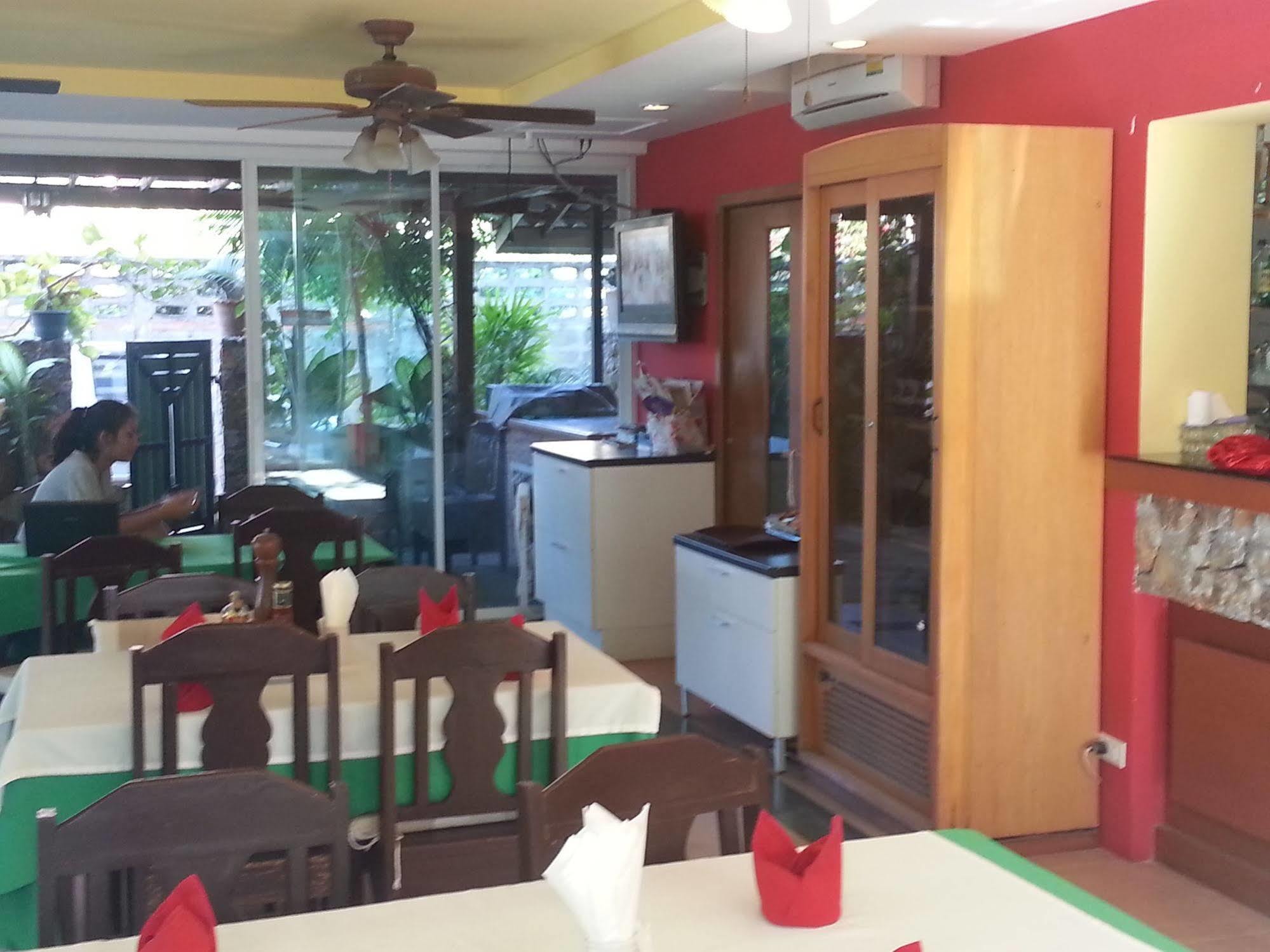Hotel Daisy Praia de Jomtien