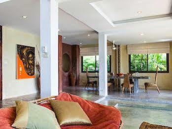 Villa Charu Bay Thongsala