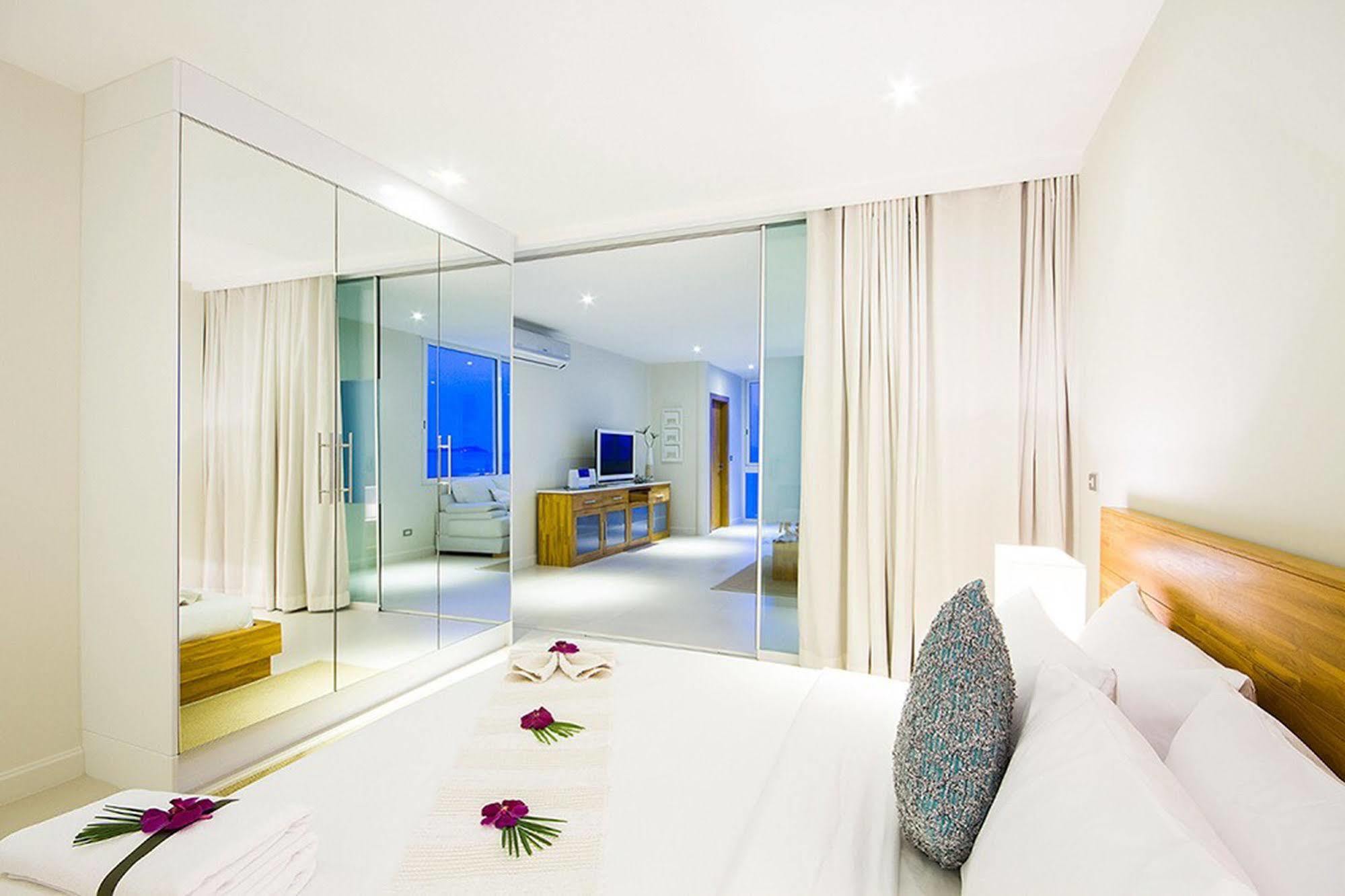 B1 - Aqua Organic Suites 3*