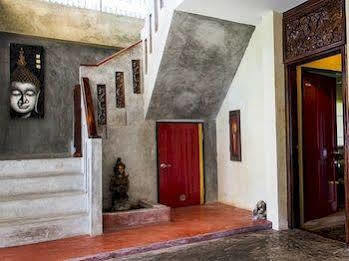 Villa Charu Bay Thongsala