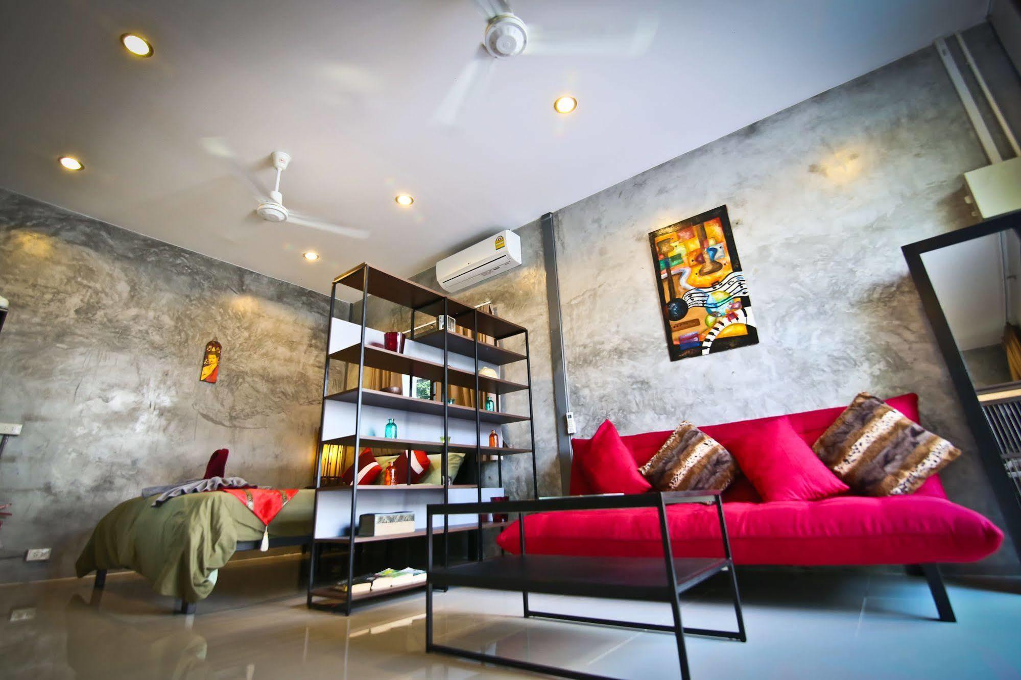Charu Bay Villa *