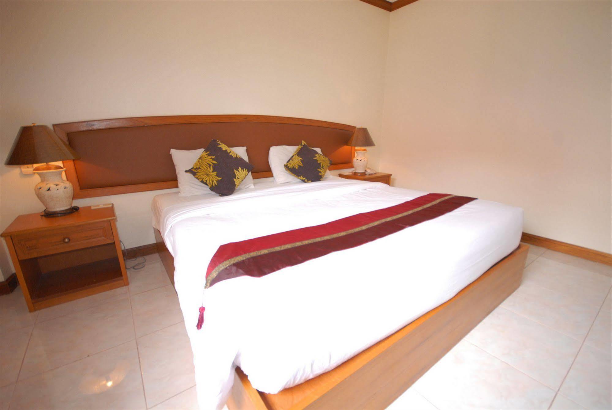 Hotel Oyo 859 Golden Land Chiang Rai