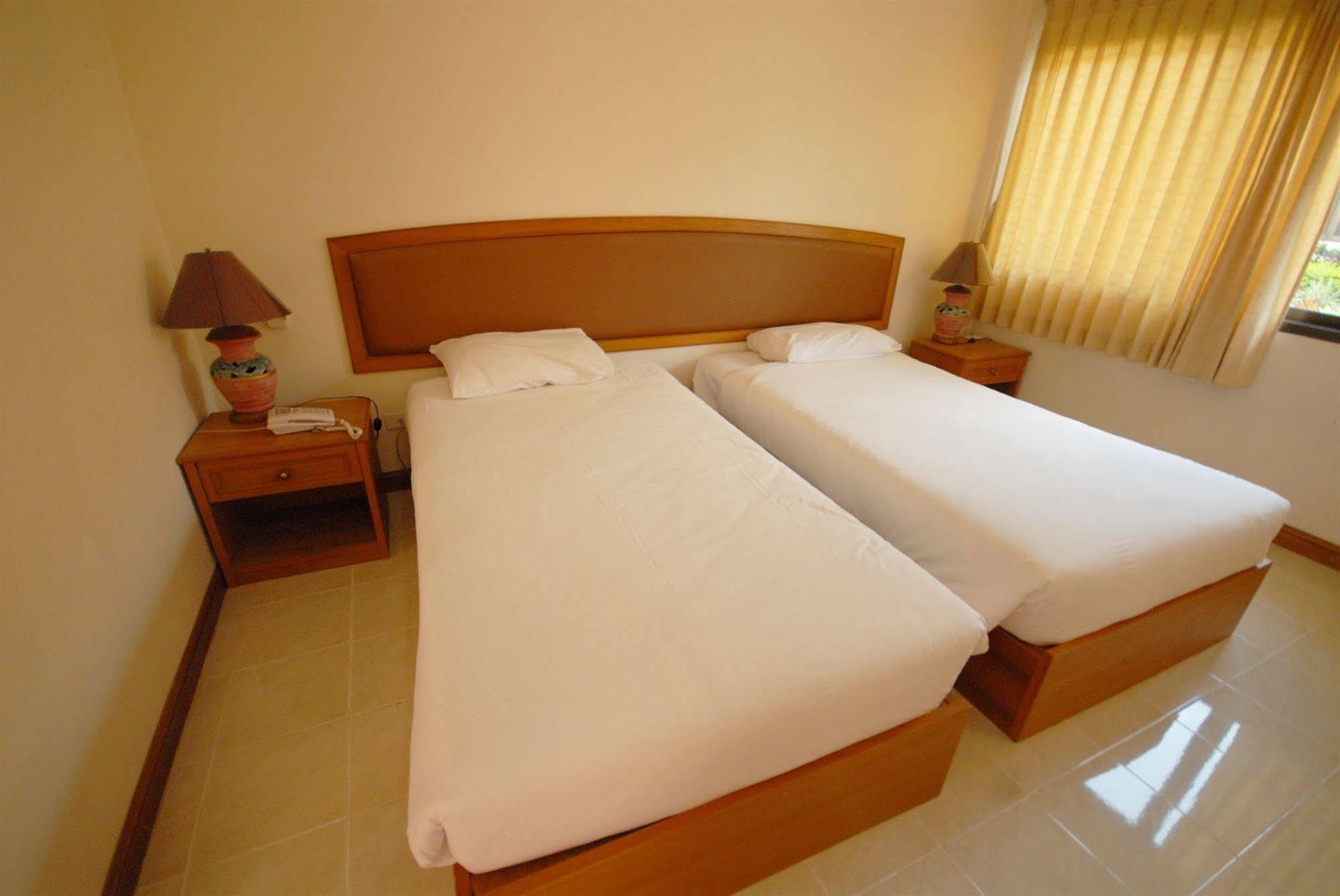 Oyo 859 Golden Land 2* Chiang Rai