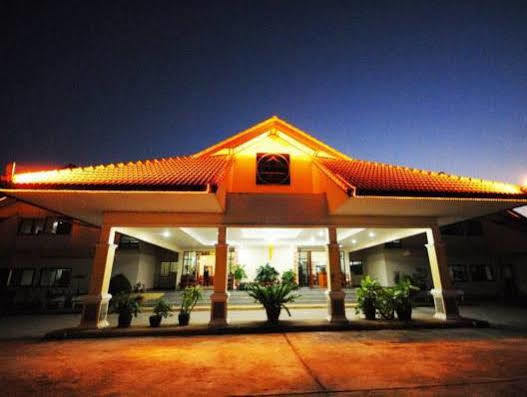 Hotel Oyo 859 Golden Land