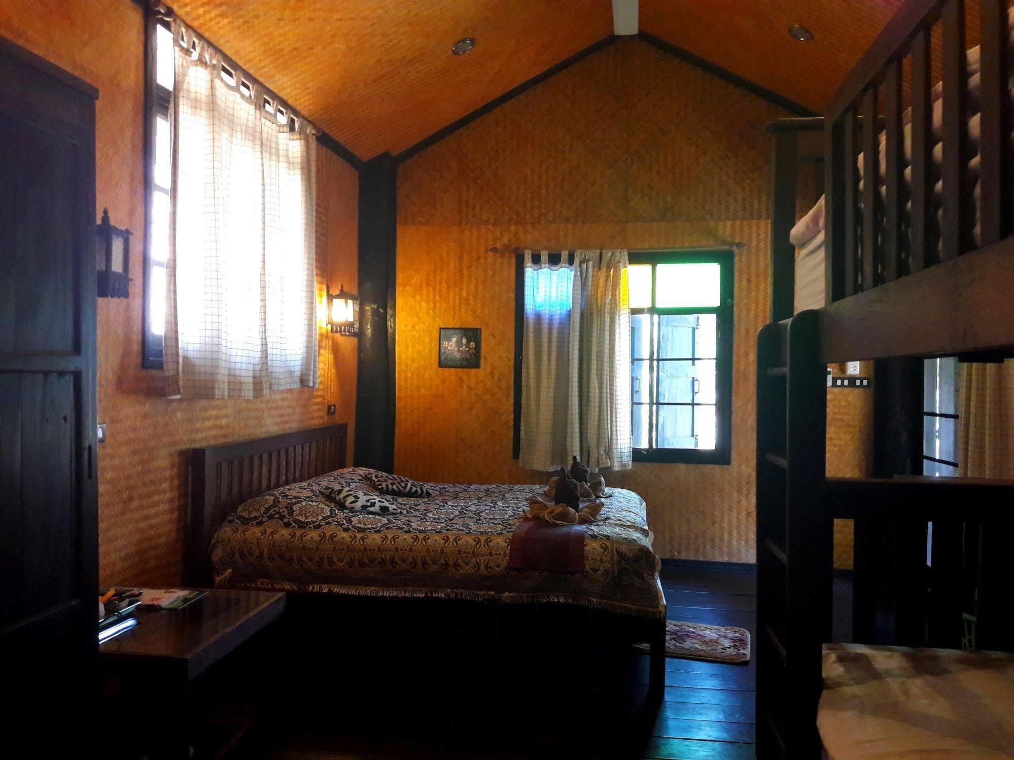 Little Village Chiang Mai Resort Hang Dong