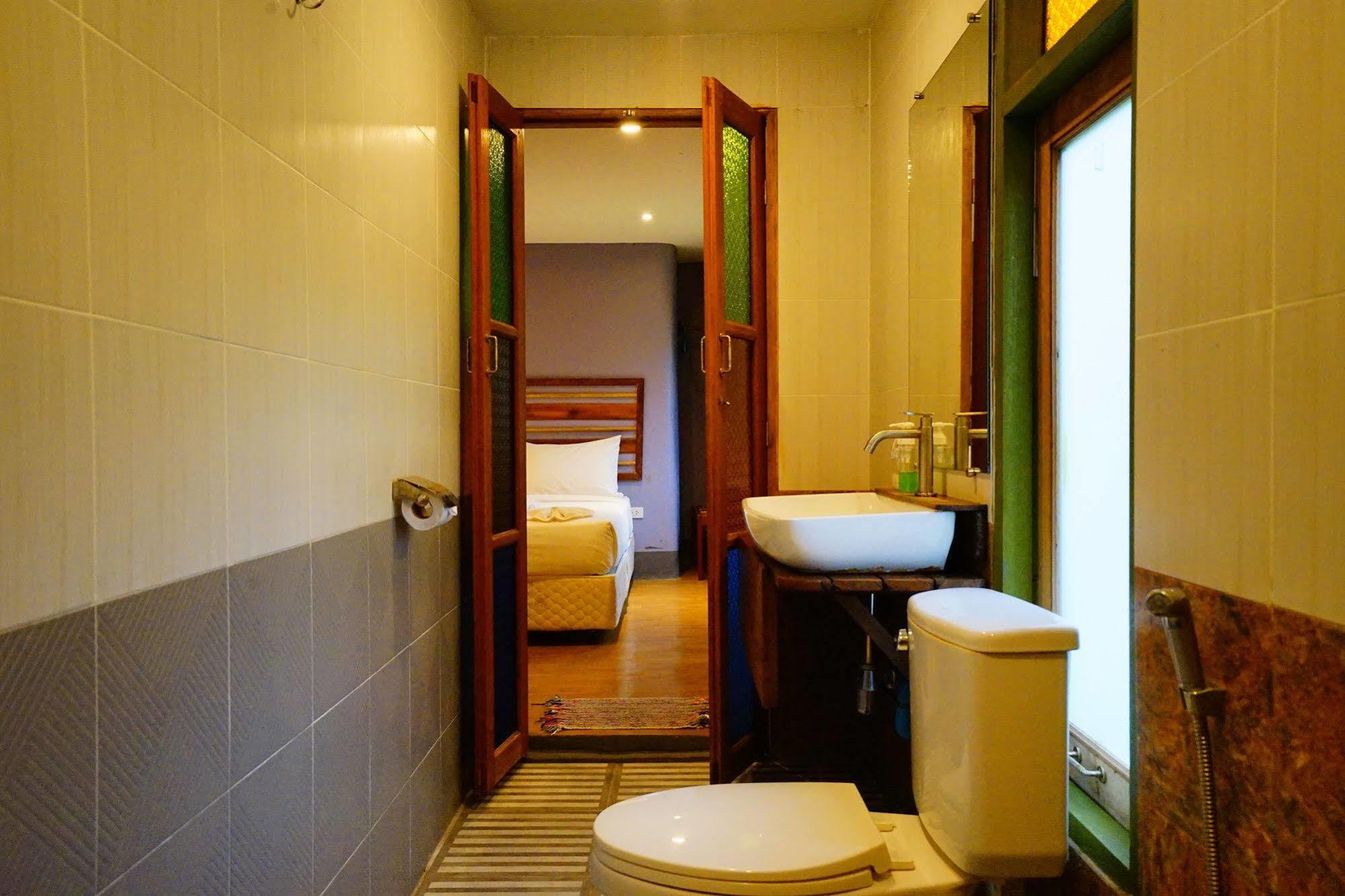 Apple Beachfront 3*