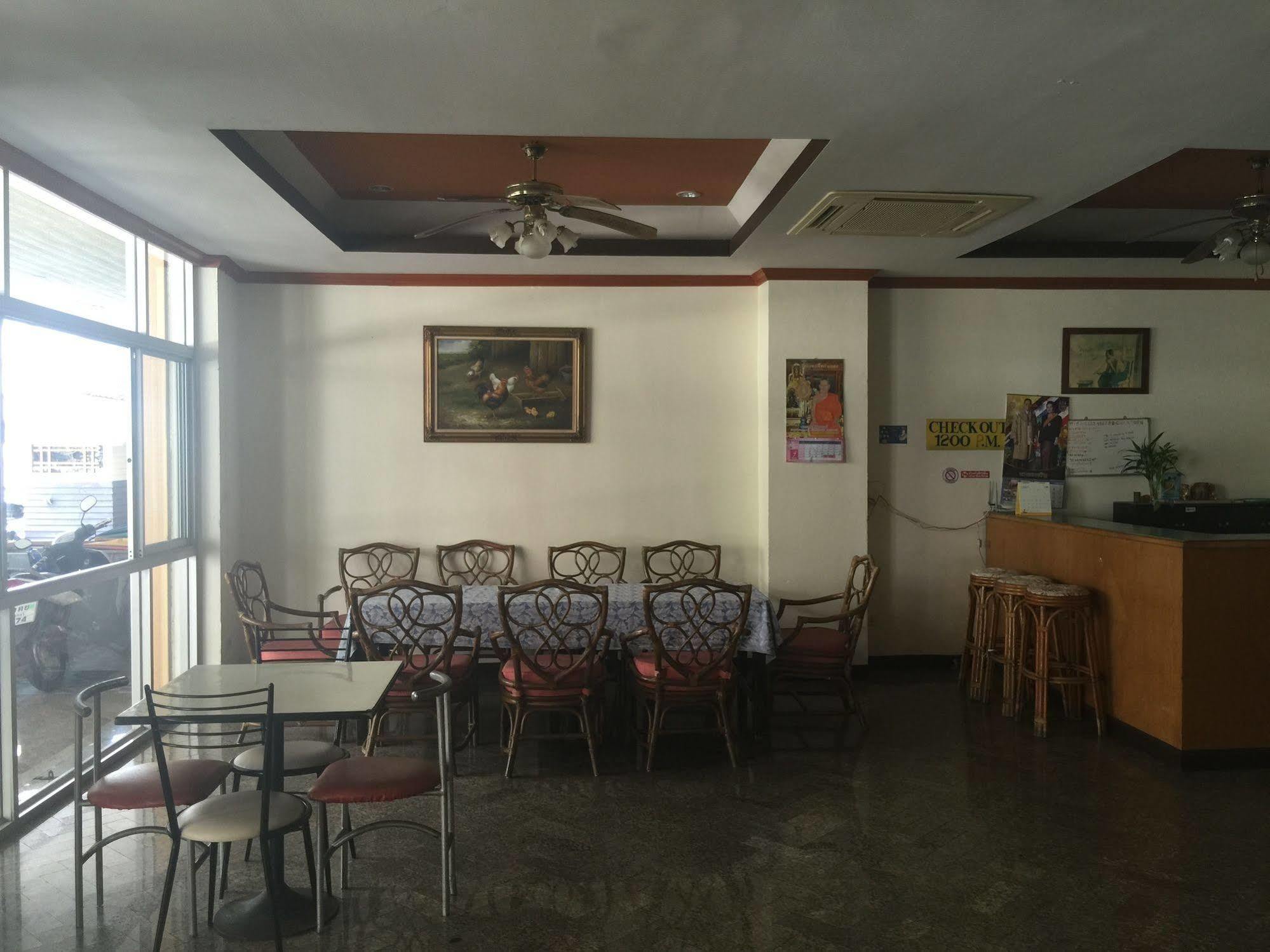 Chantorn Jomtien 2 Hotel 2*