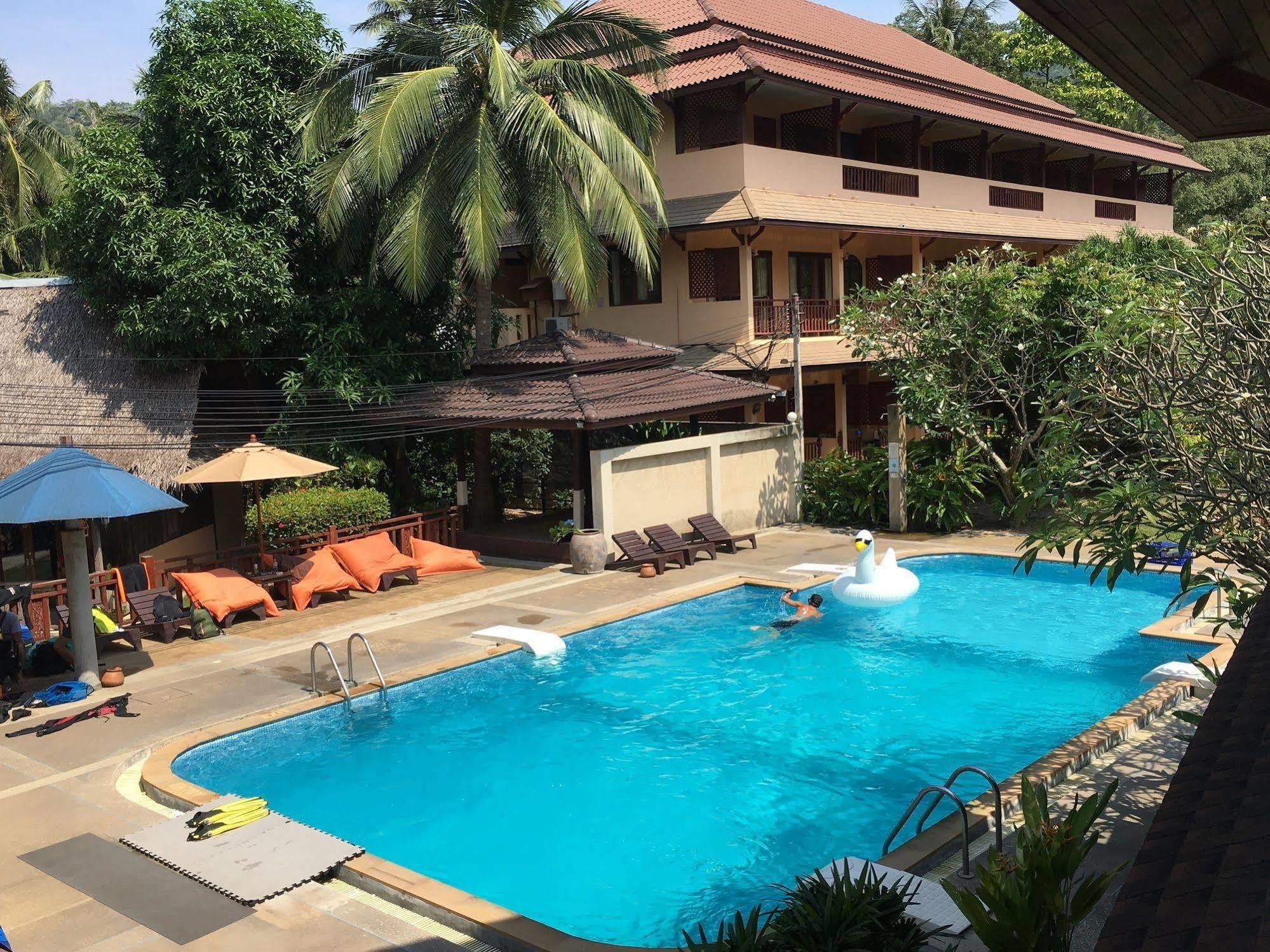 Divers Hotel 2*