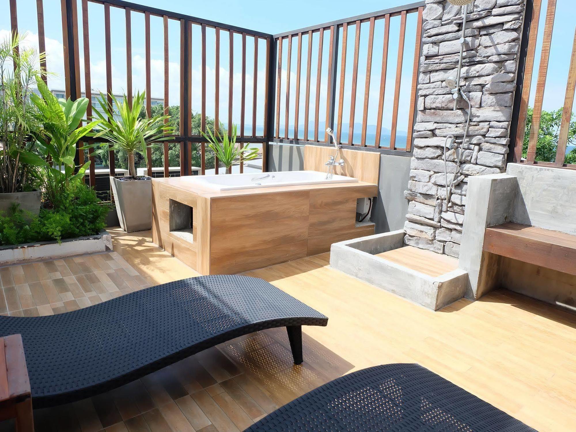 5ive House Hotel Jomtien Beach