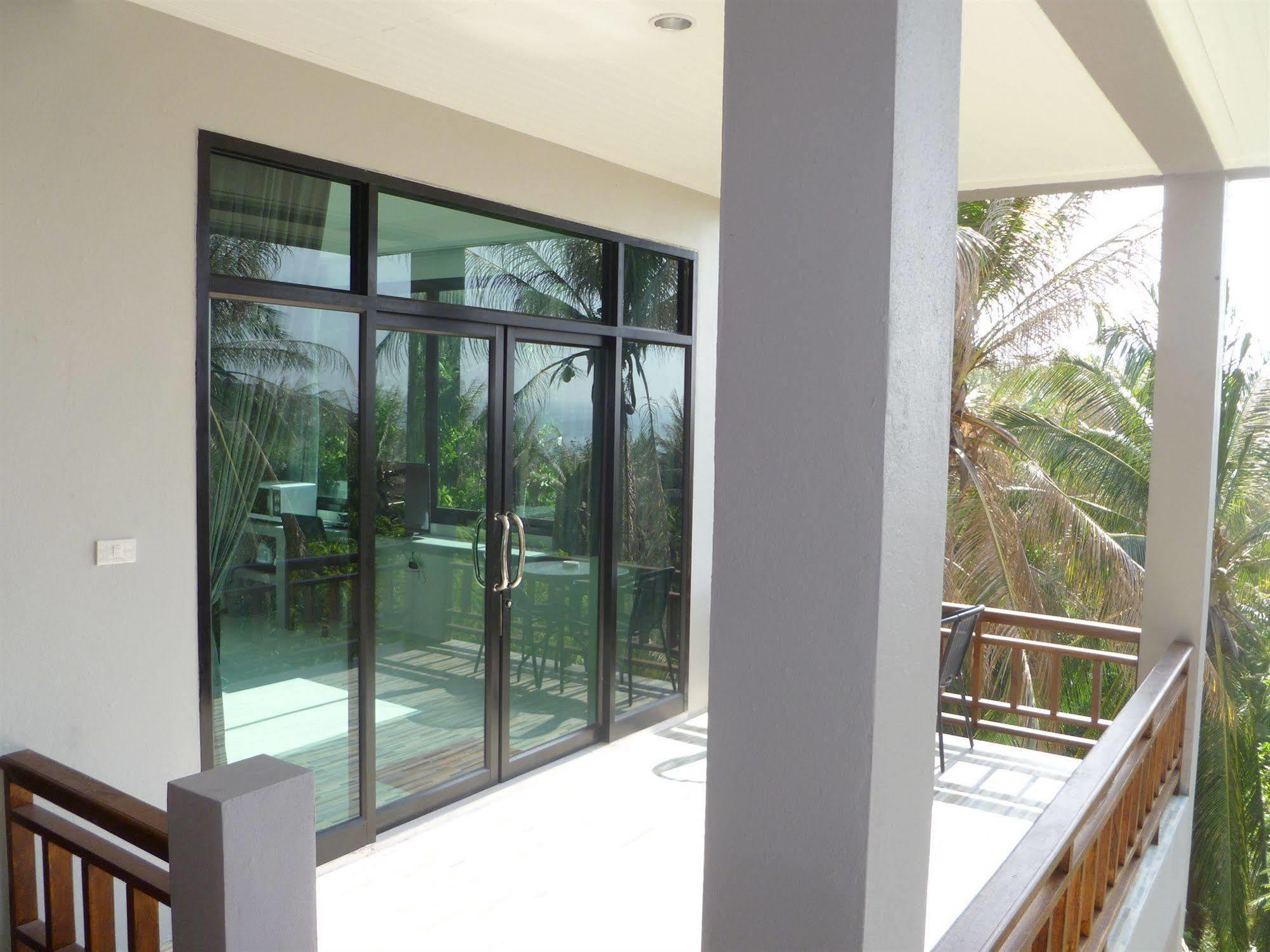 Sun Moon Star Koh Phangan 3*
