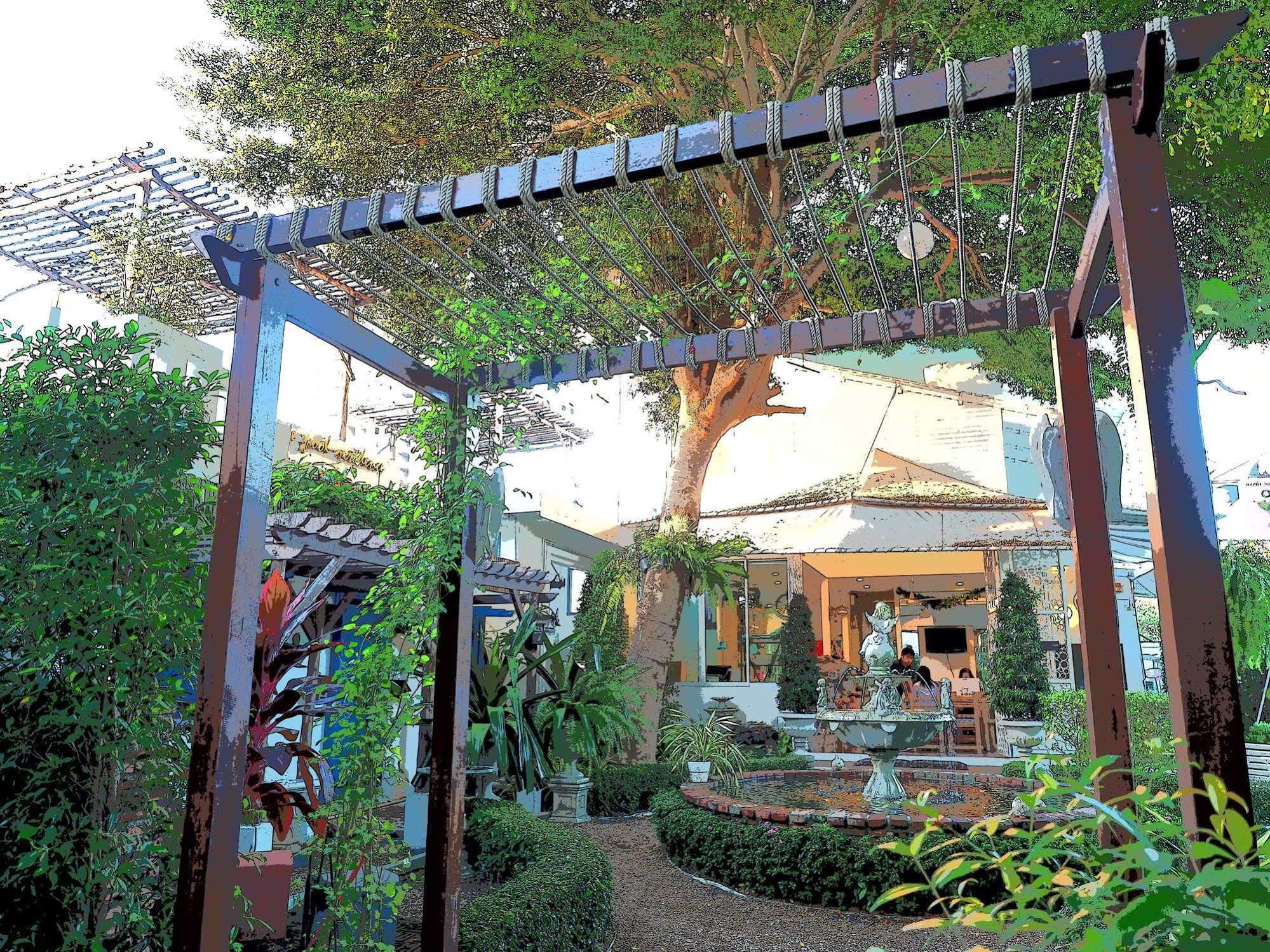 Costa Village Pool Resort 3*