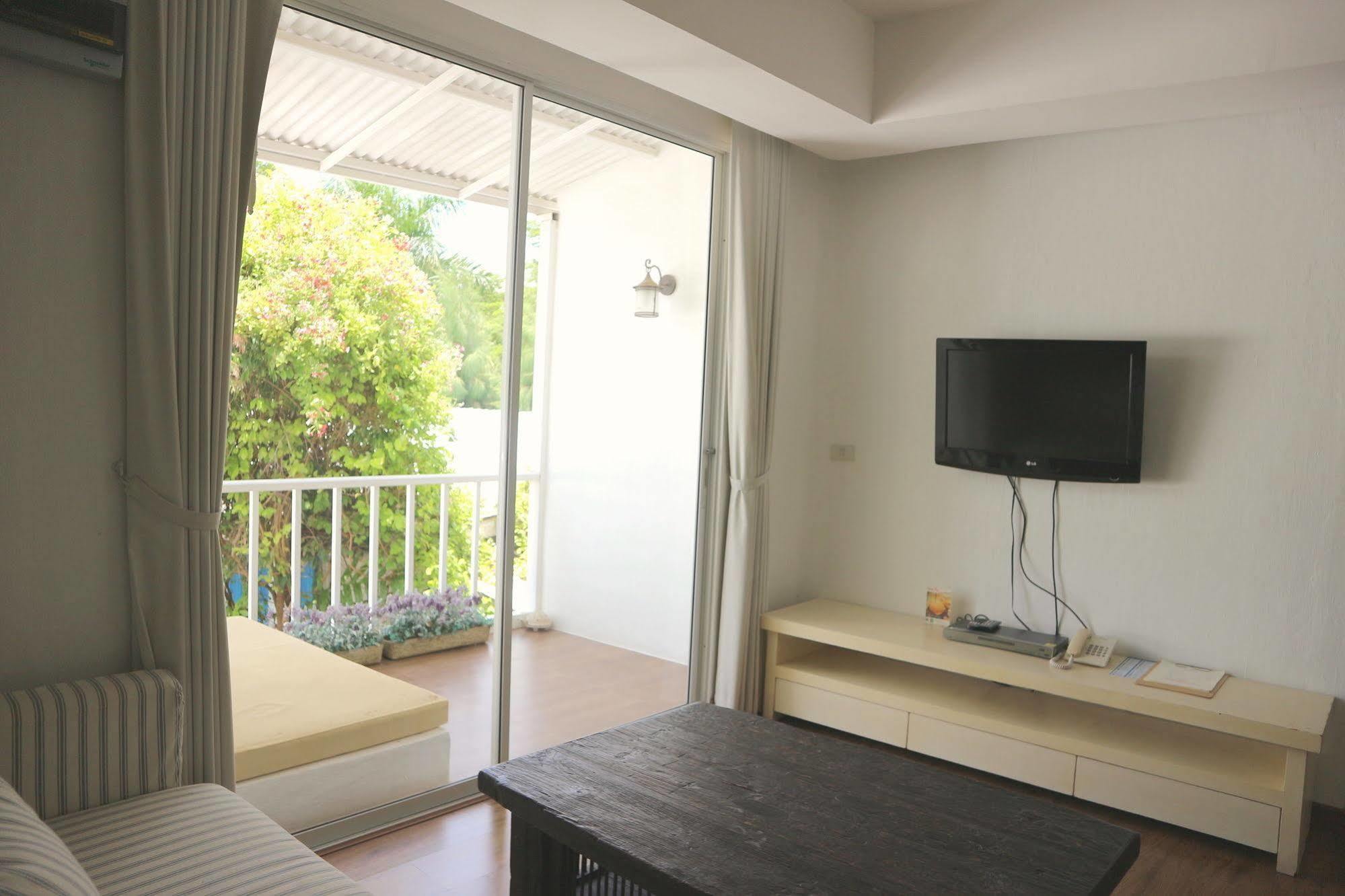 Resort Costa Village Pool 3*