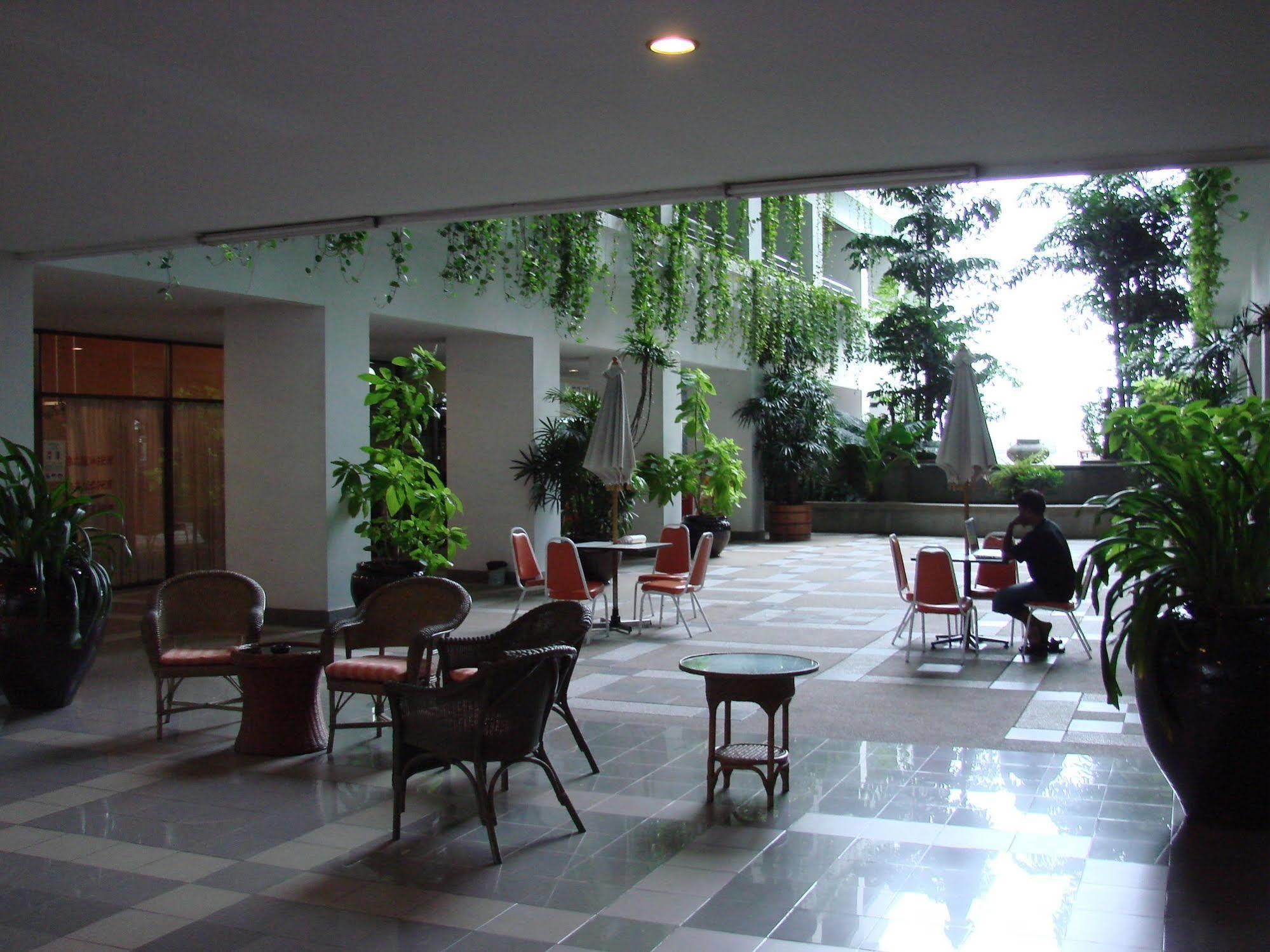 Abricole At Hill Apartment Pattaya