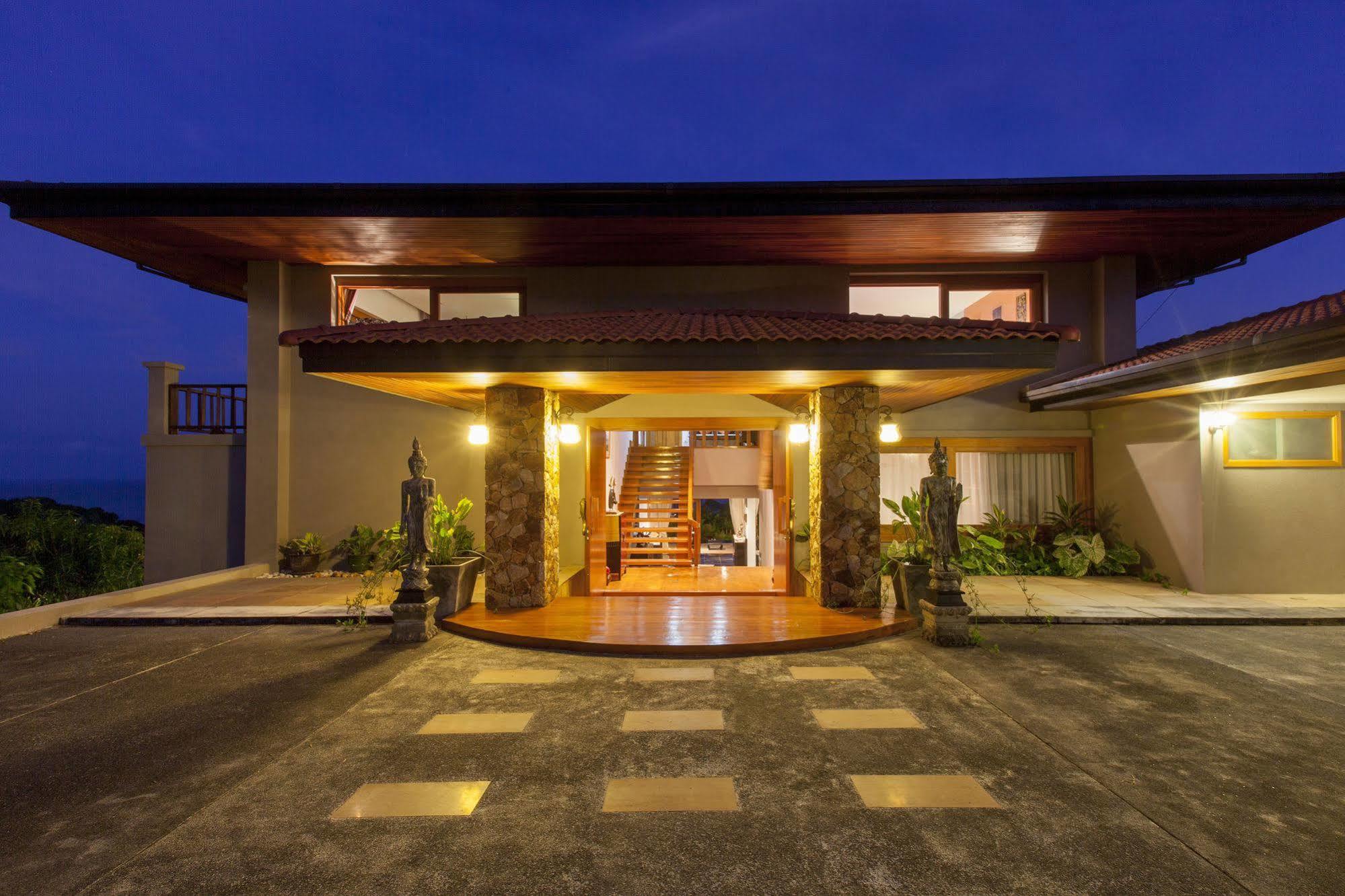Baan Phuttarak - Seaview Private Villa