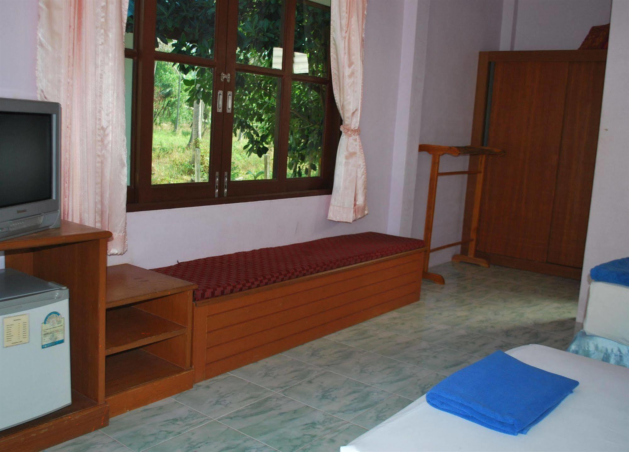 Resort Siraya Beachfront 3*