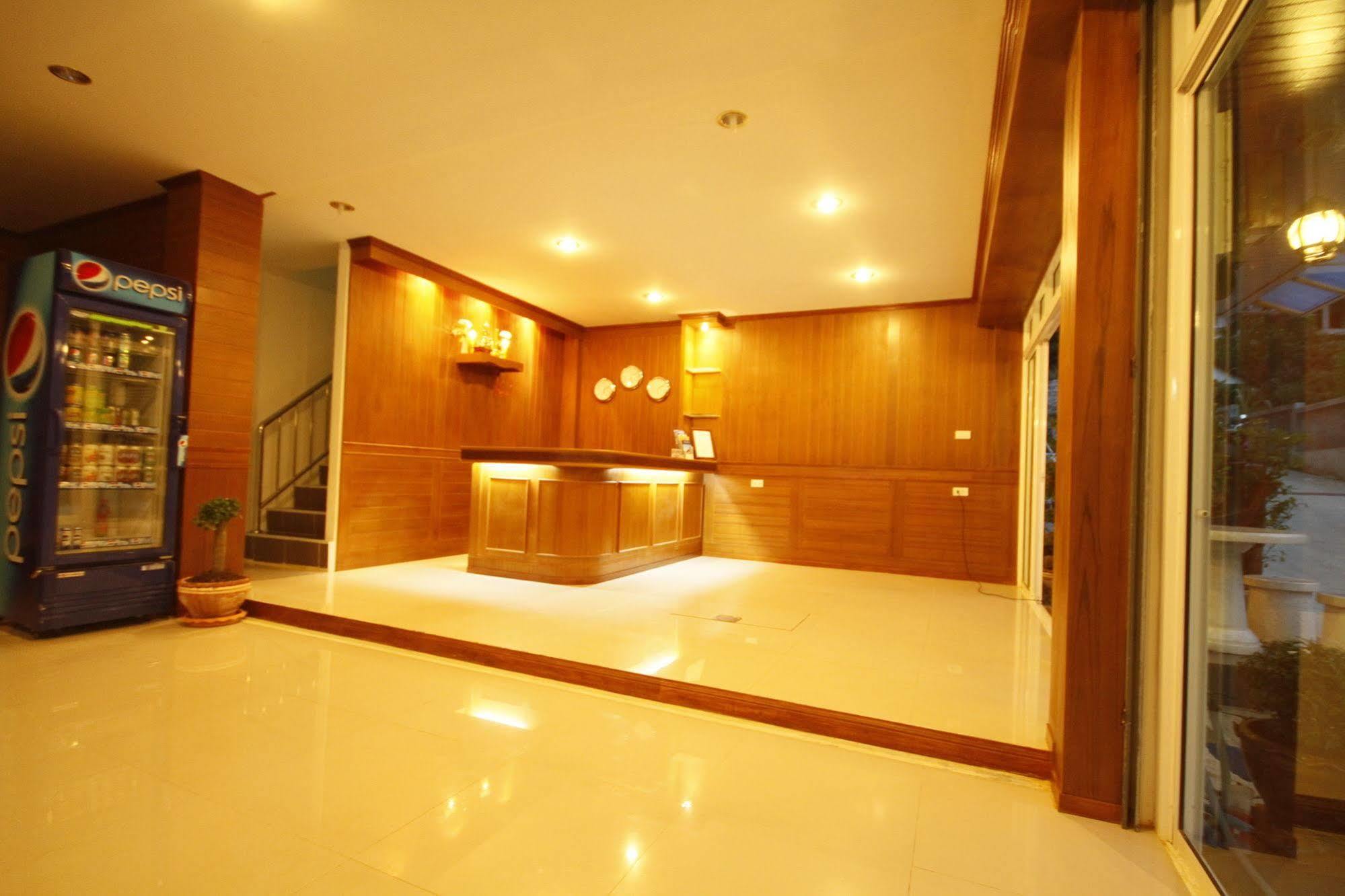 Yindee Hotel 2*