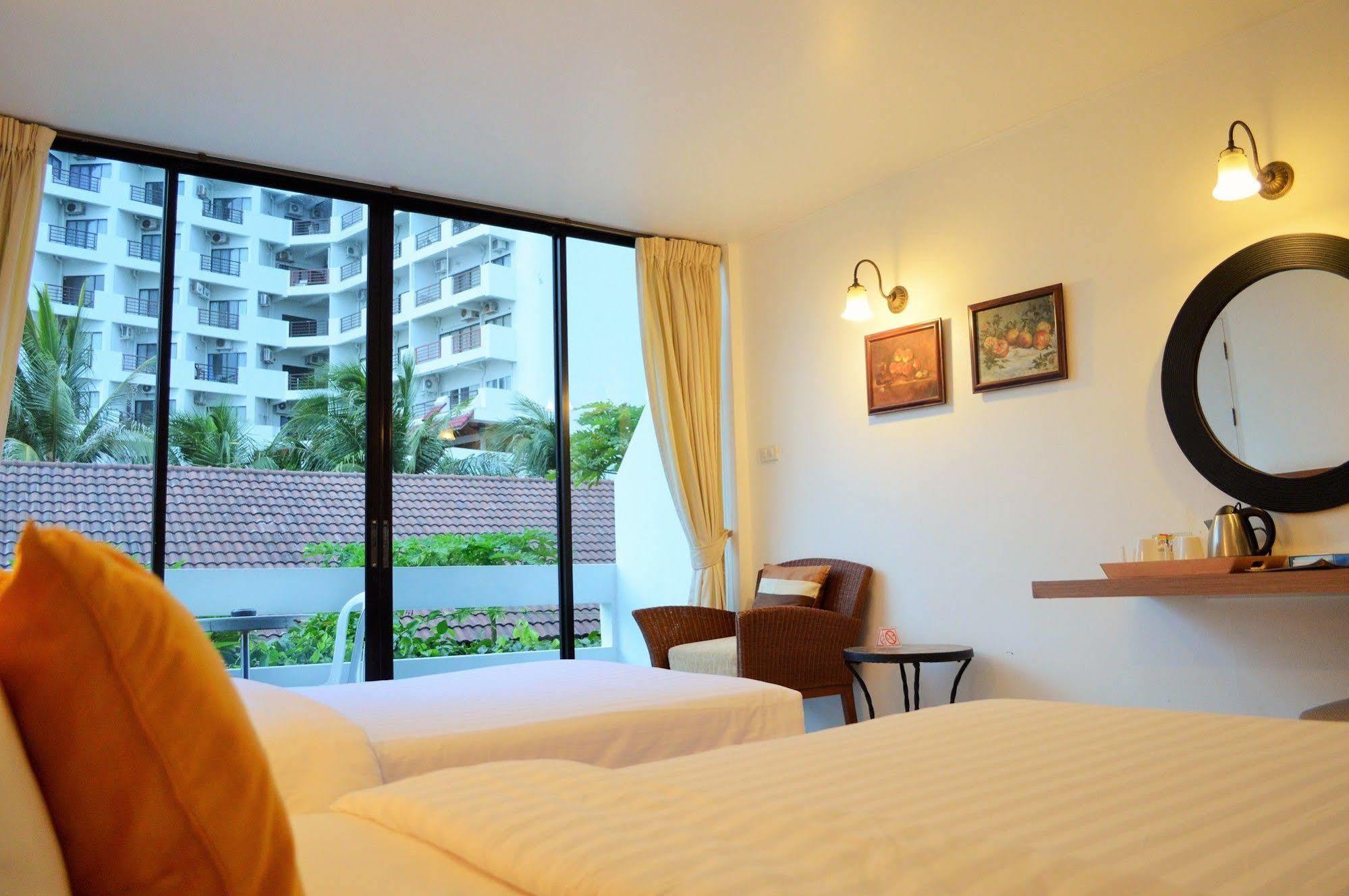 Nern Beachfront 3* Hua Hin