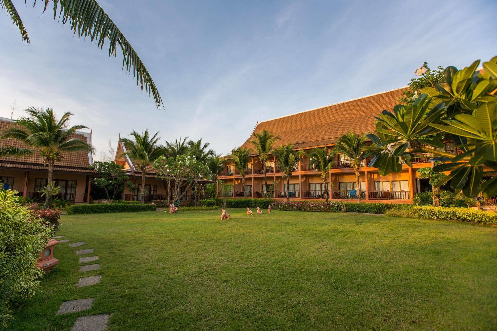 Resort Lanta Casuarina - Sha 3*