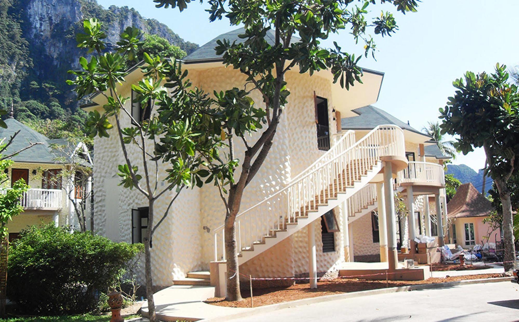 Resort Golden